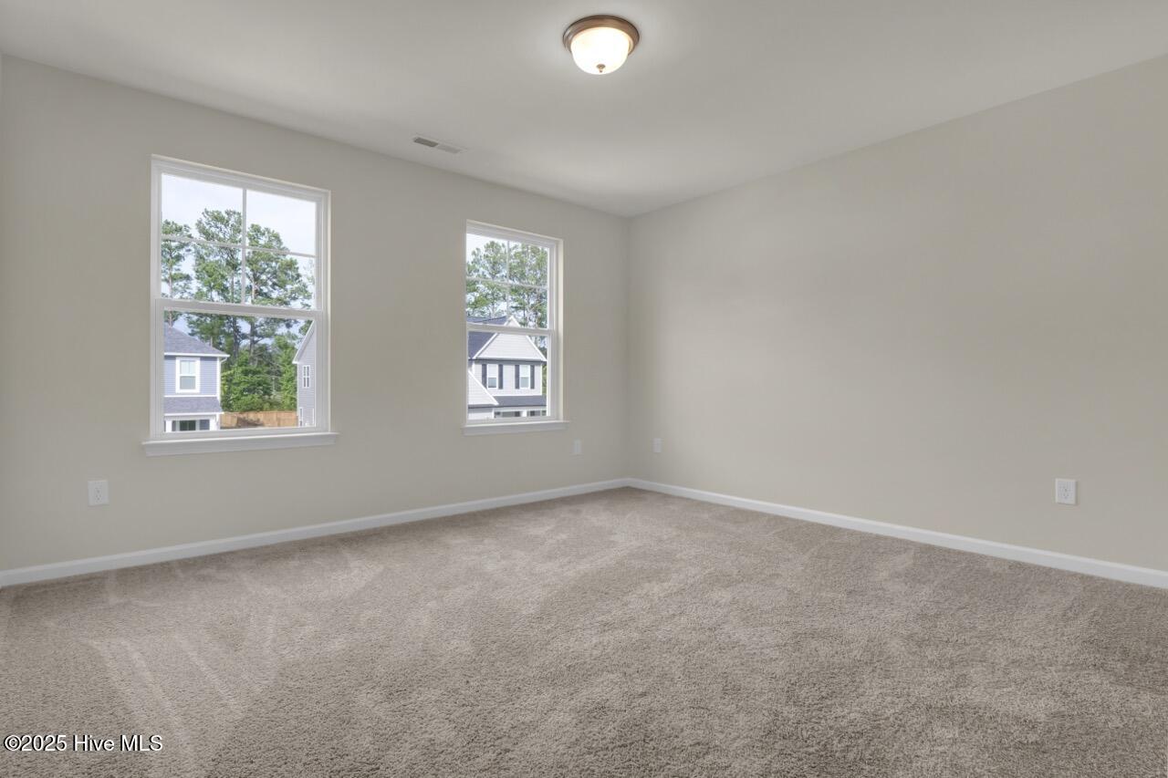 100543344 | Photo 24