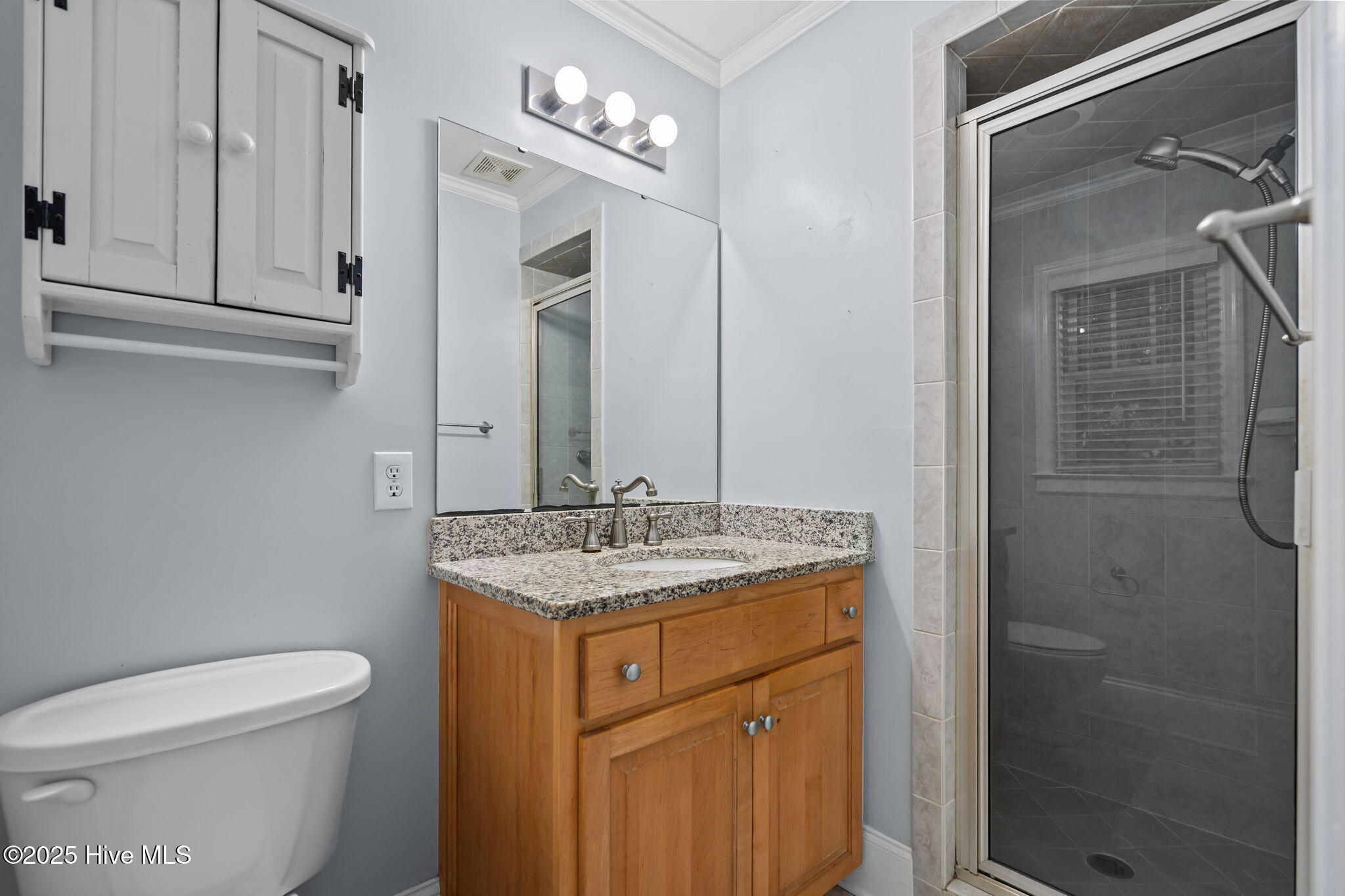 100542917 | Photo 34