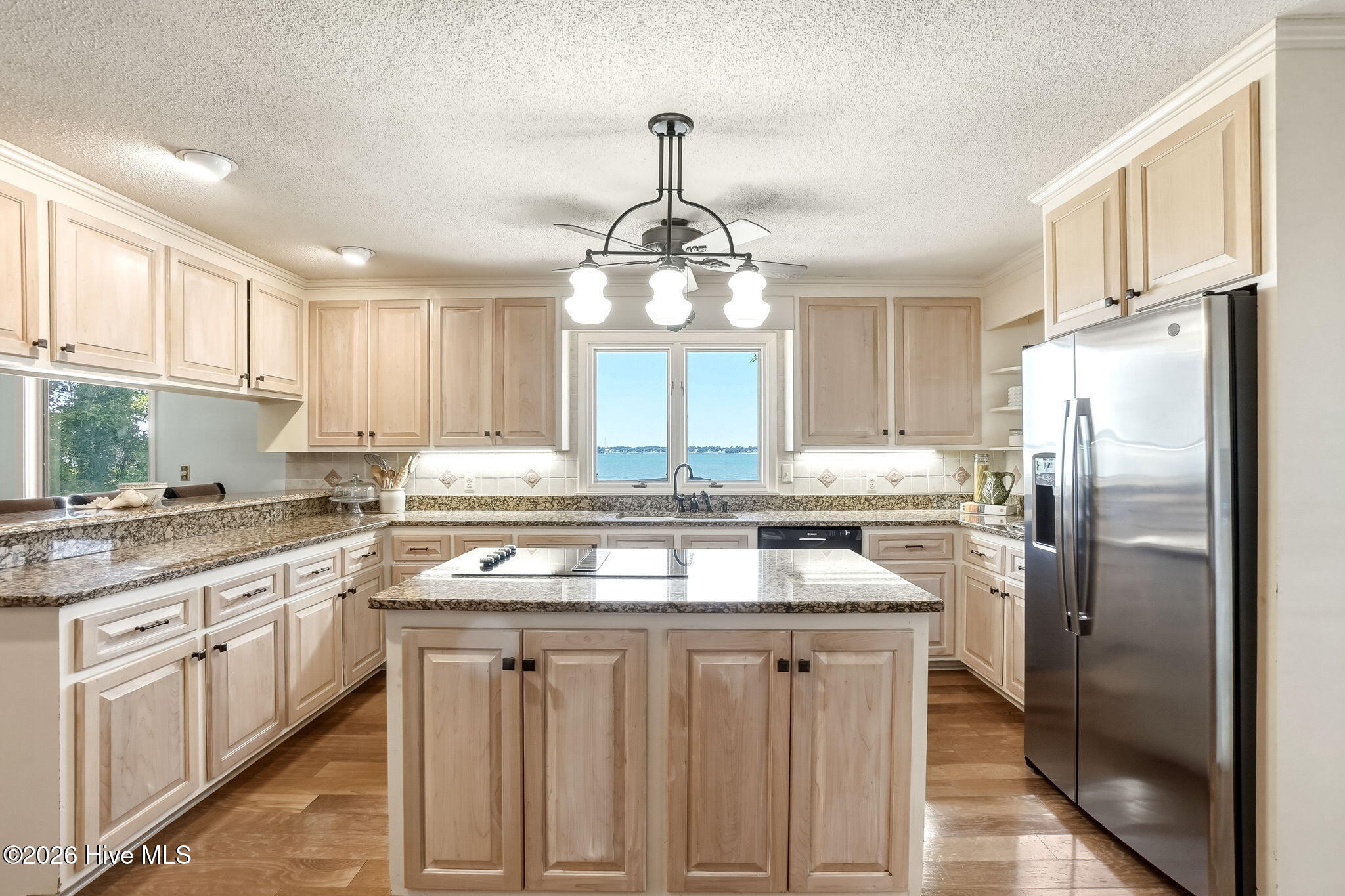 105 Magnolia Court,Pine Knoll Shores