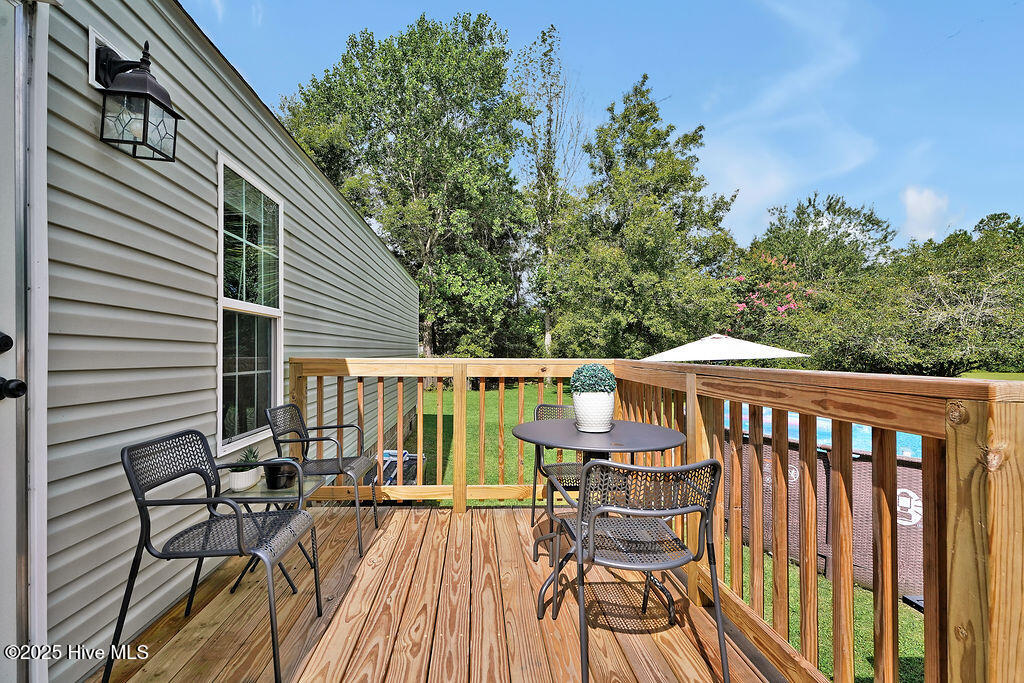 100521494 | Photo 53