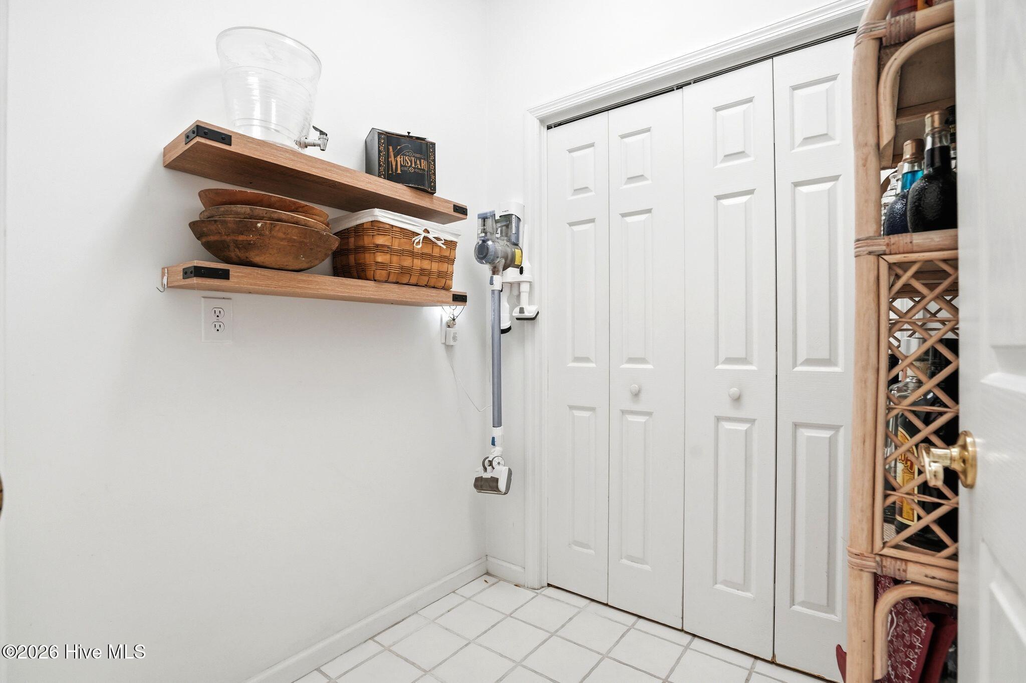 100562412 | Photo 55