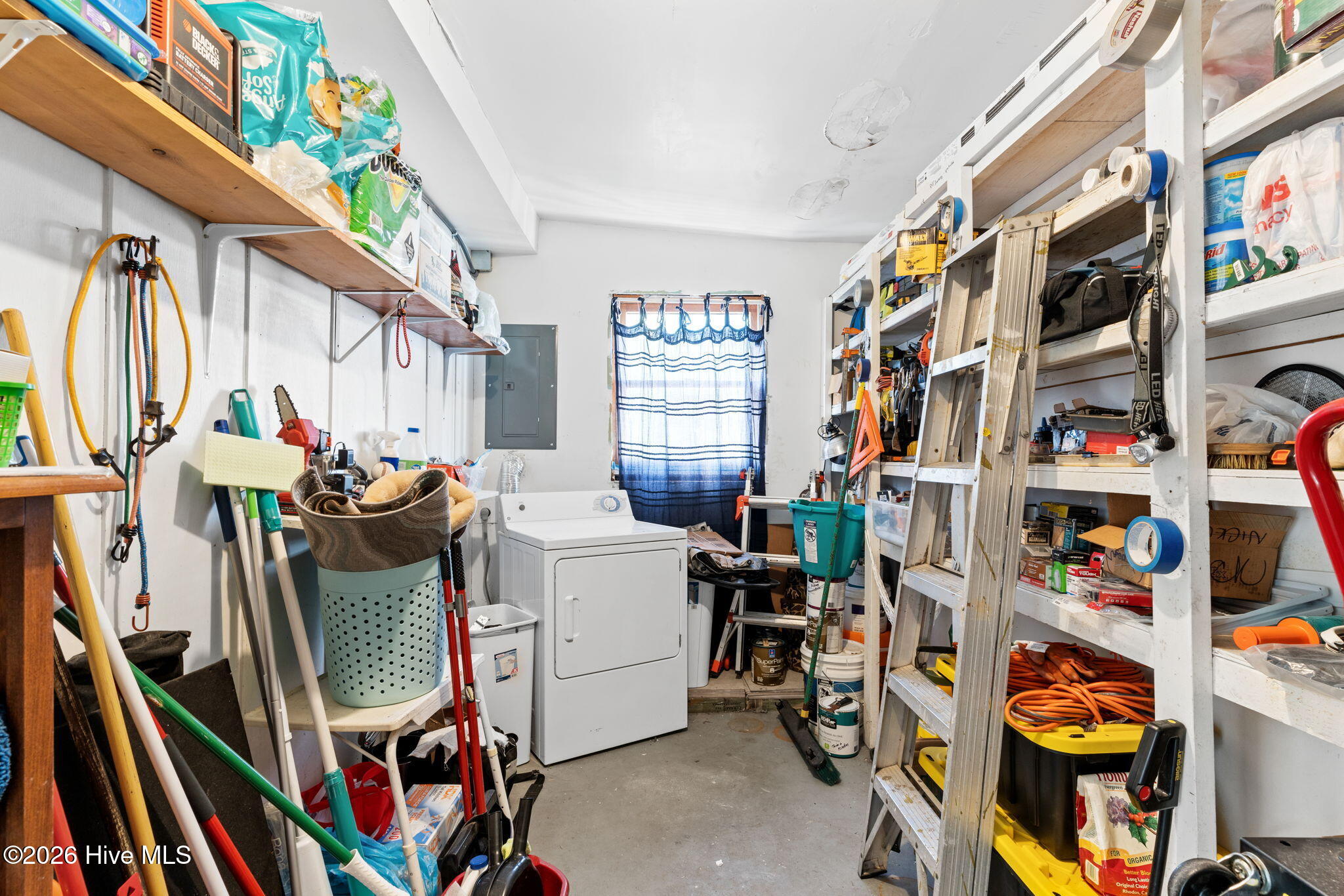 100546377 | Photo 30