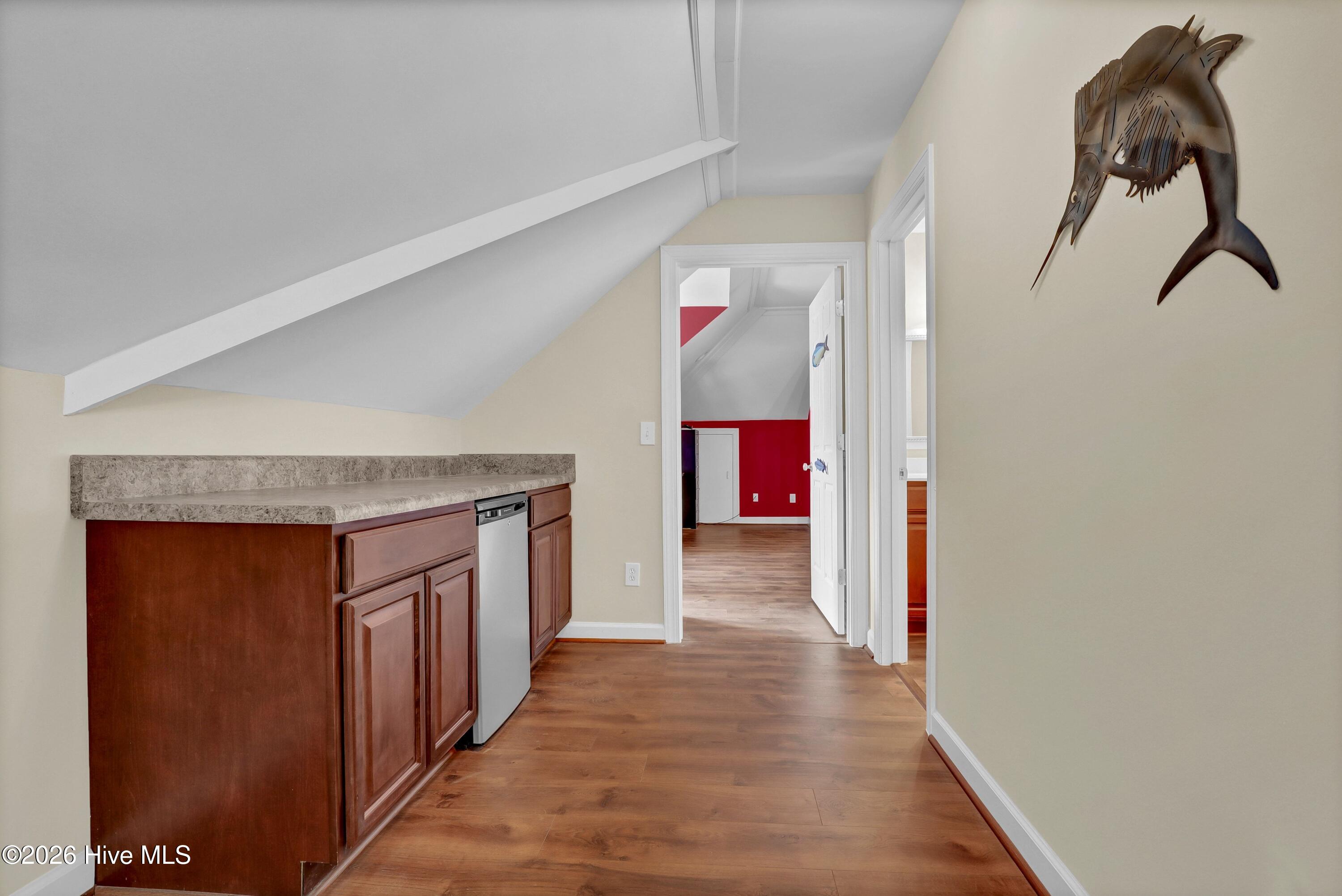 100555539 | Photo 33