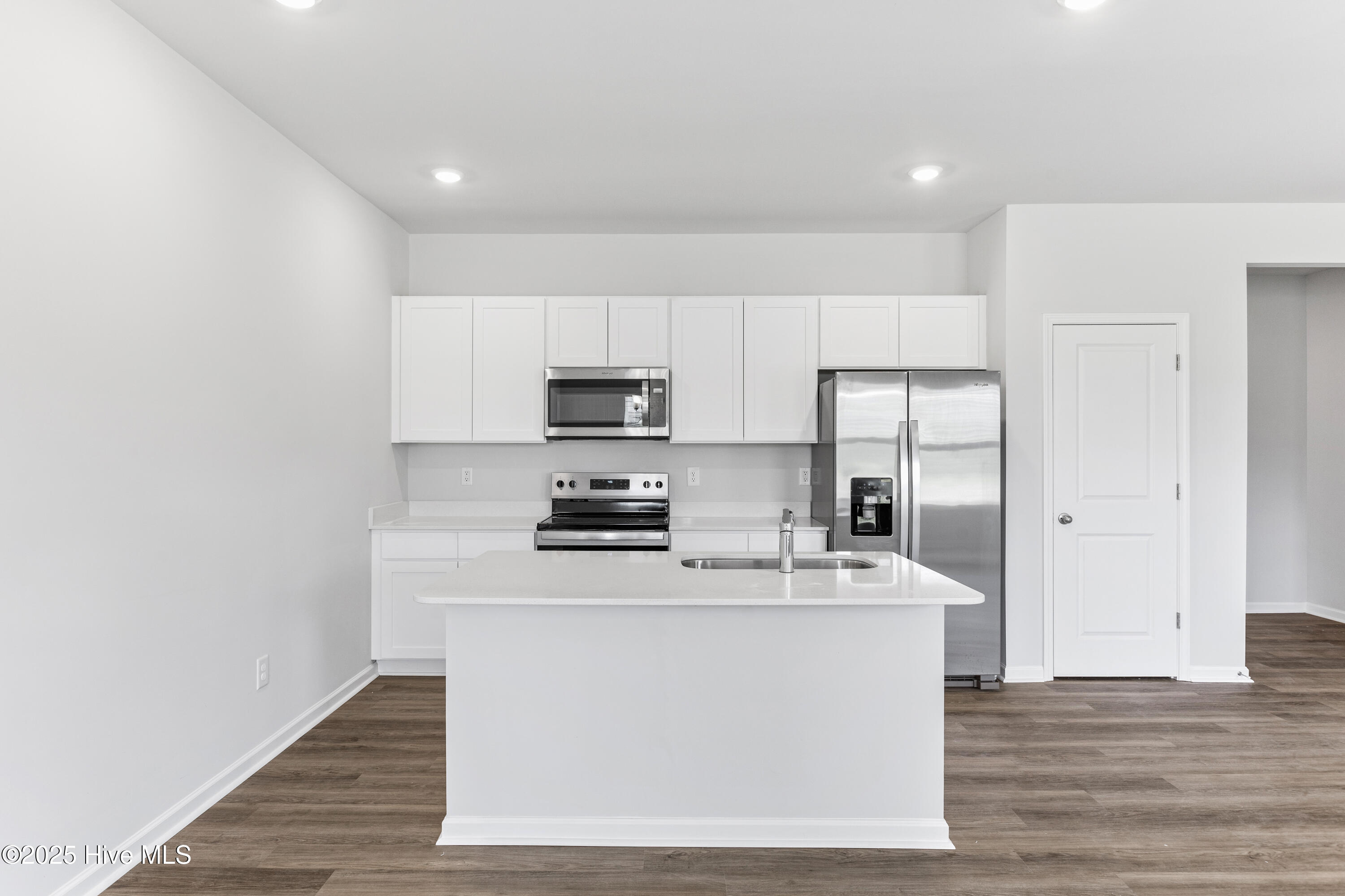 161 N Squires Run Lane-09