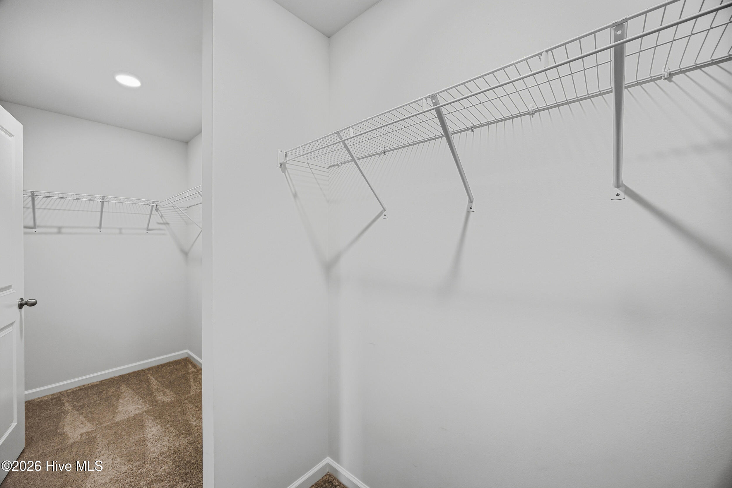 100566602 | Photo 32