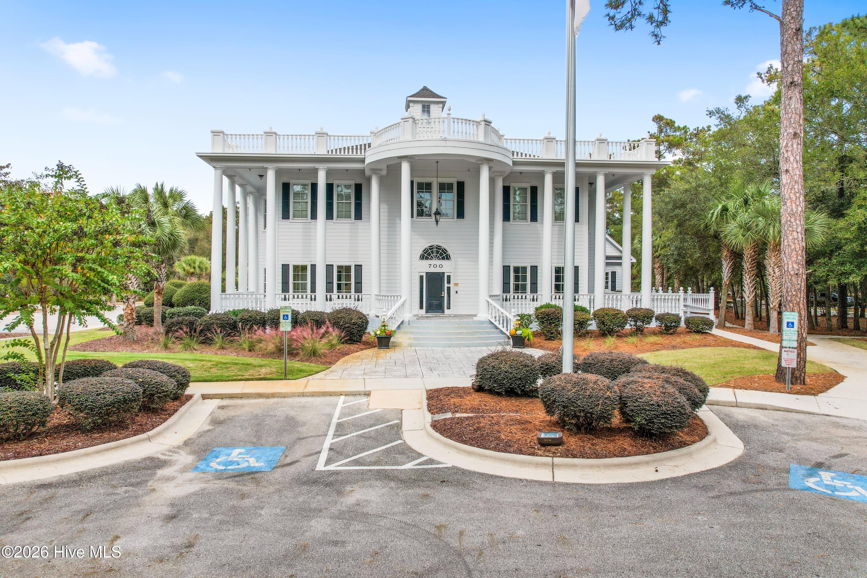 100553756 | Photo 16