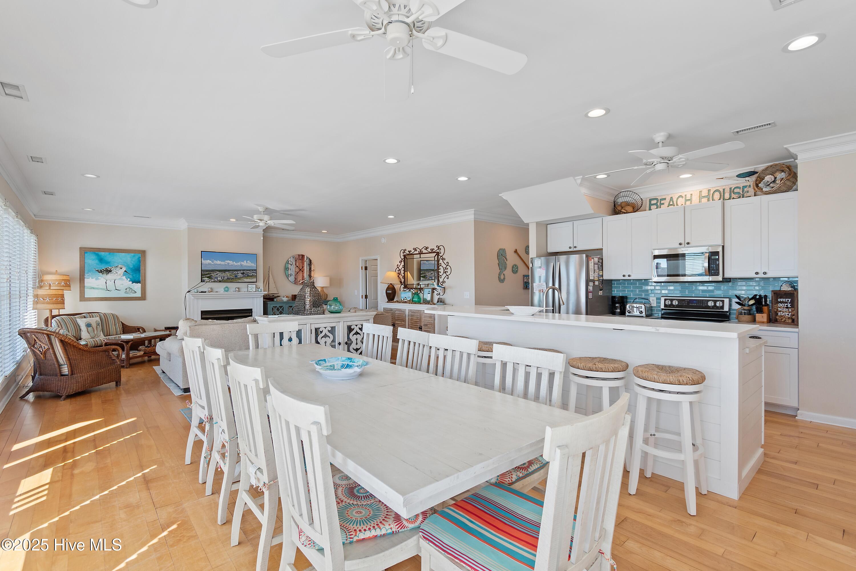 100536498 | Photo 29