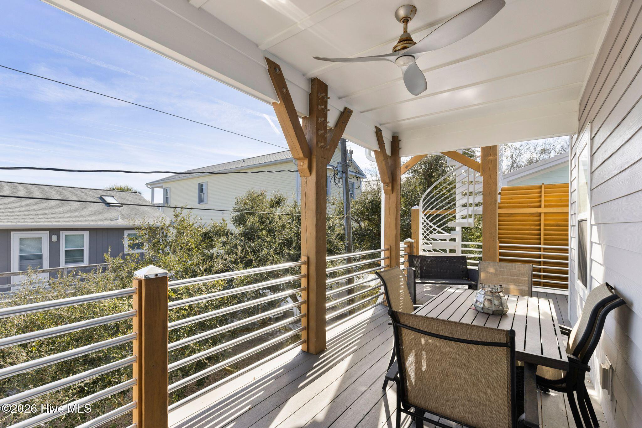 100551574 | Photo 71