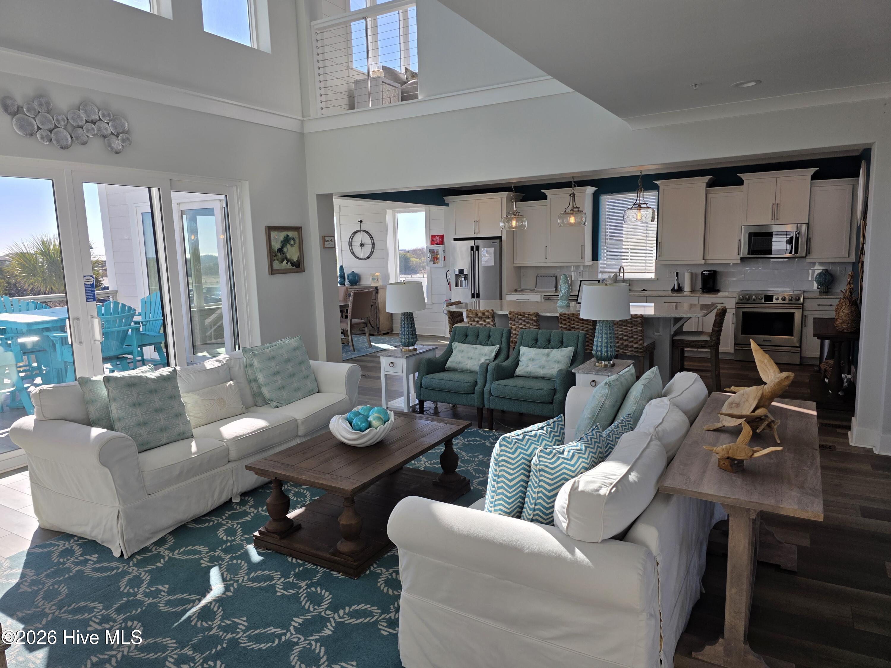 100546561 | Photo 39