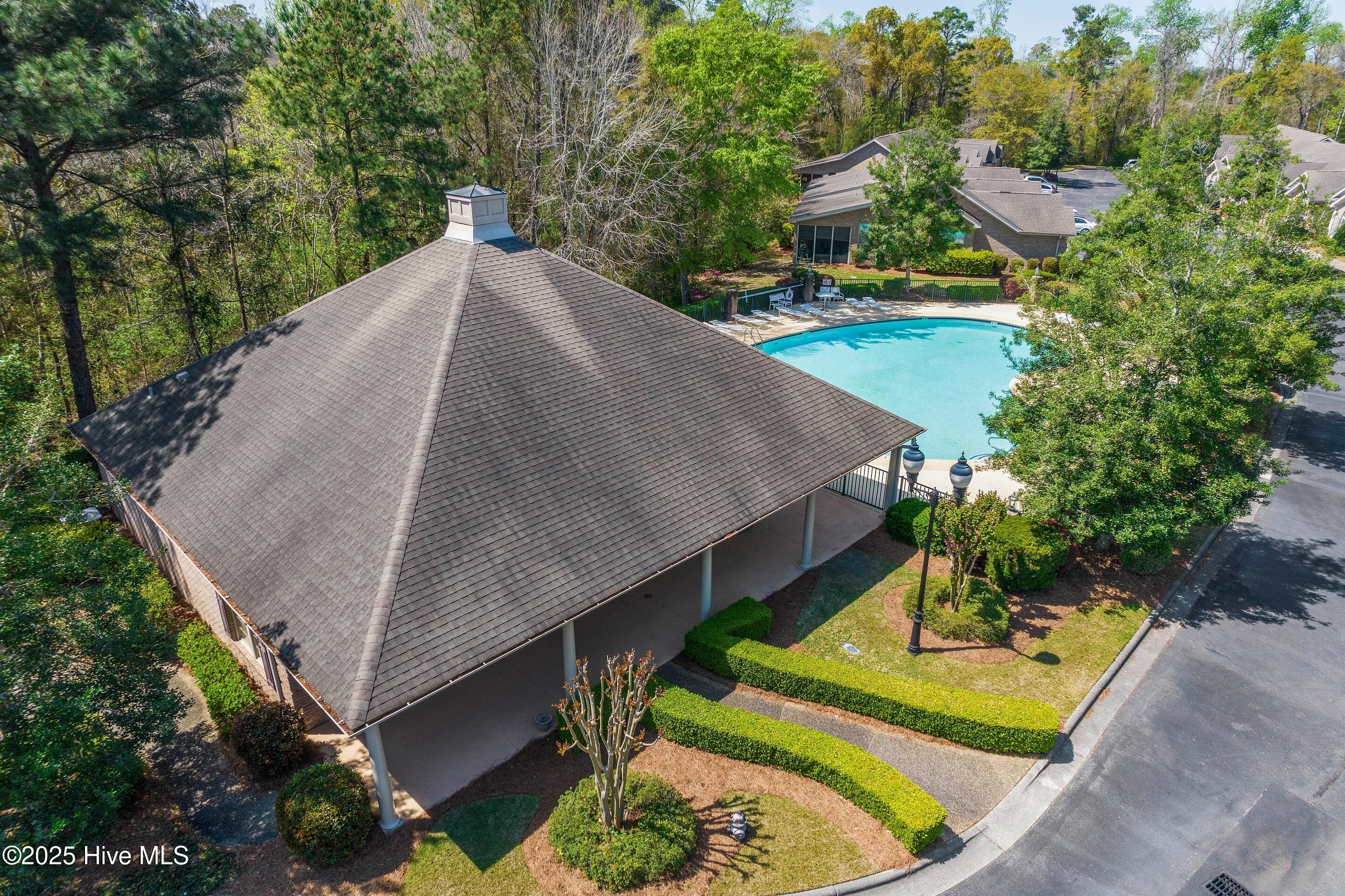 100534079 | Photo 37