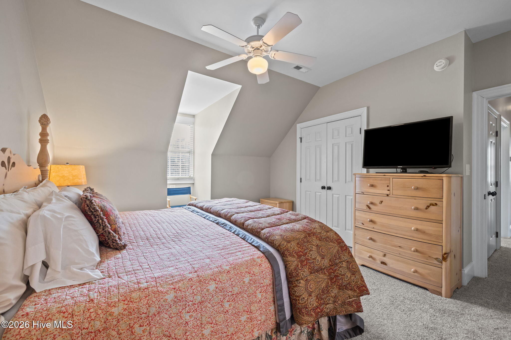 100554382 | Photo 30