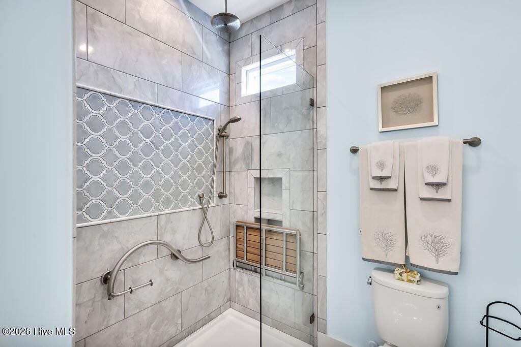 100564206 | Photo 19