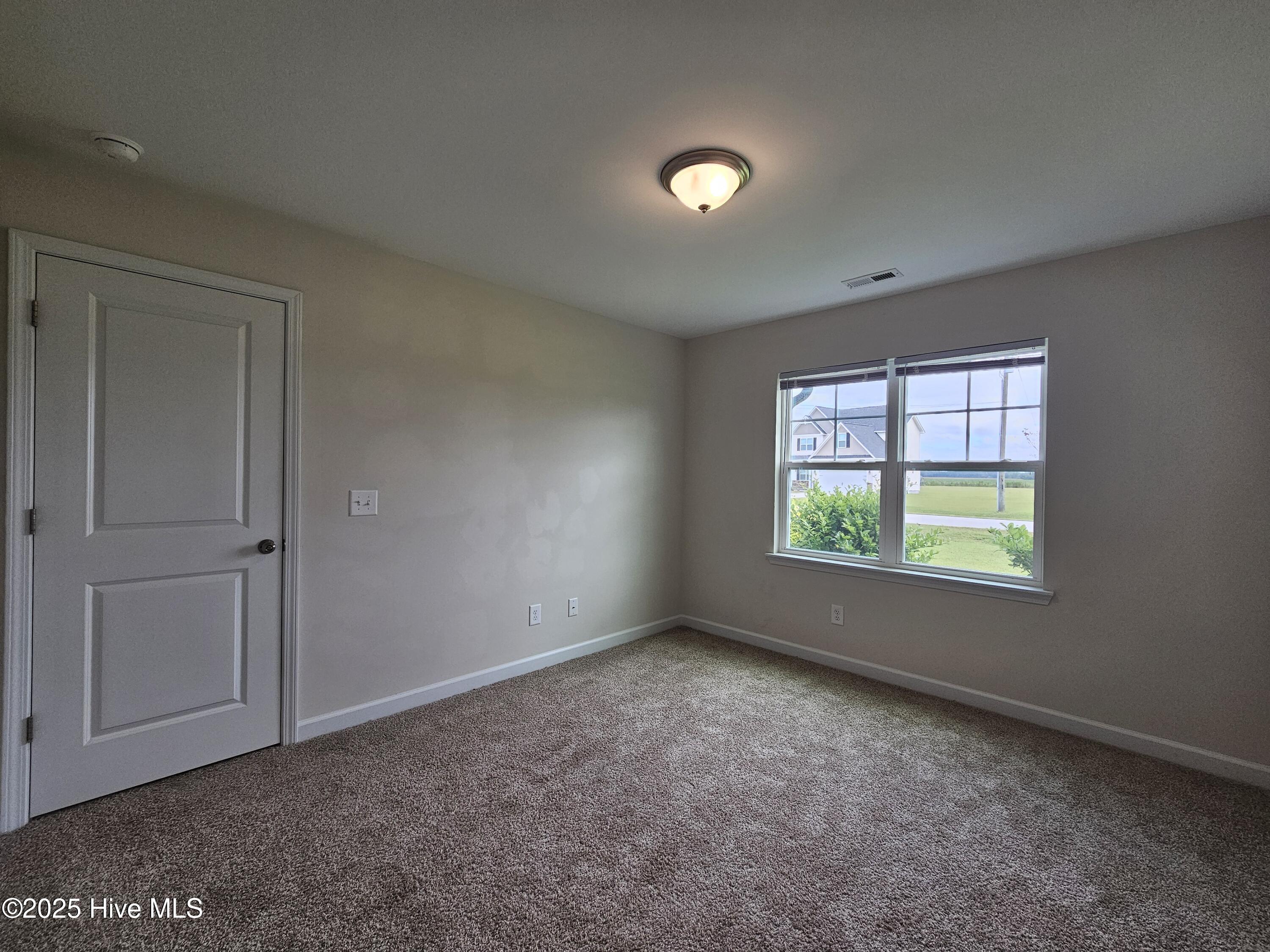 100526822 | Photo 20