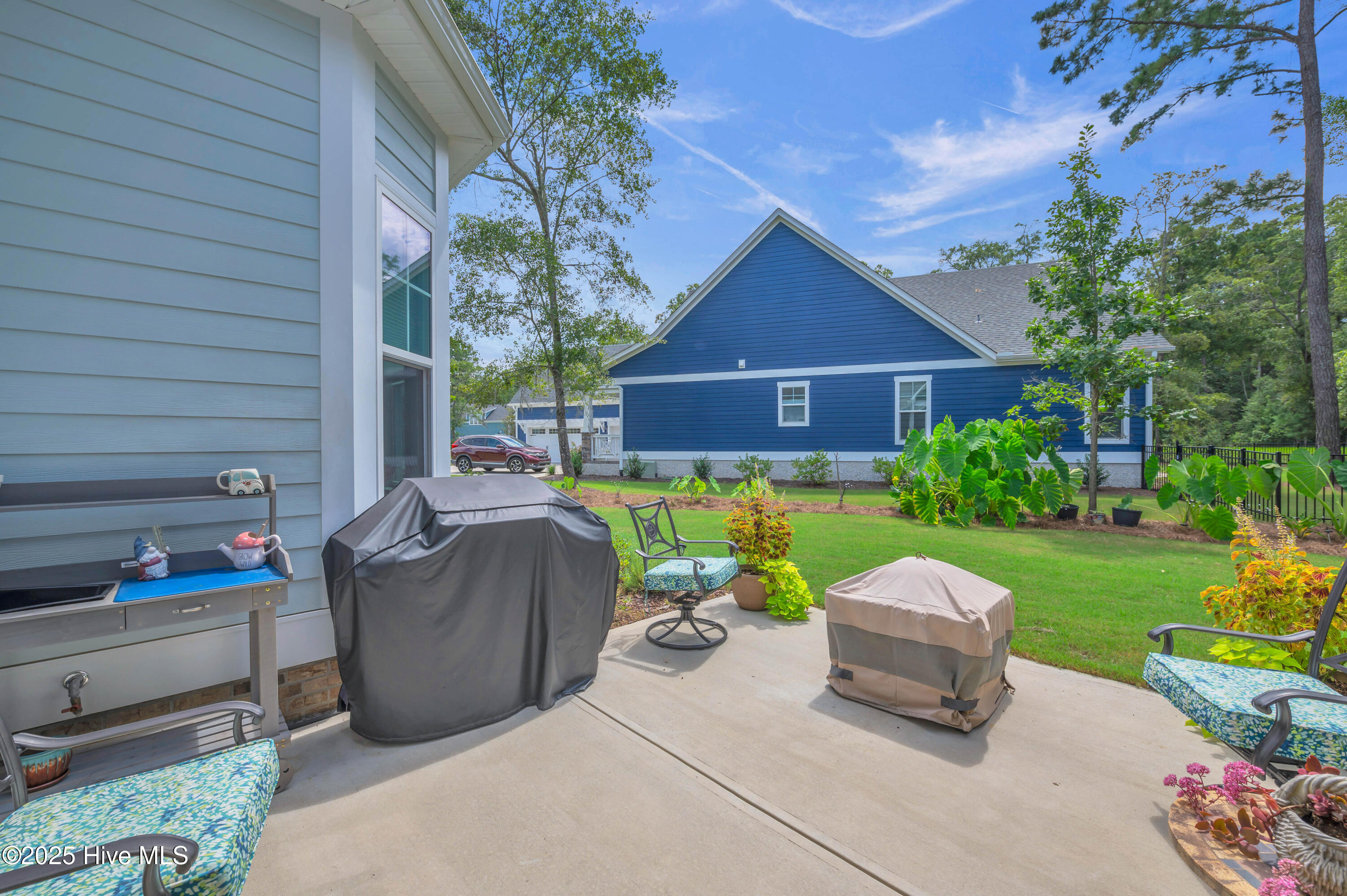 100528292 | Photo 37