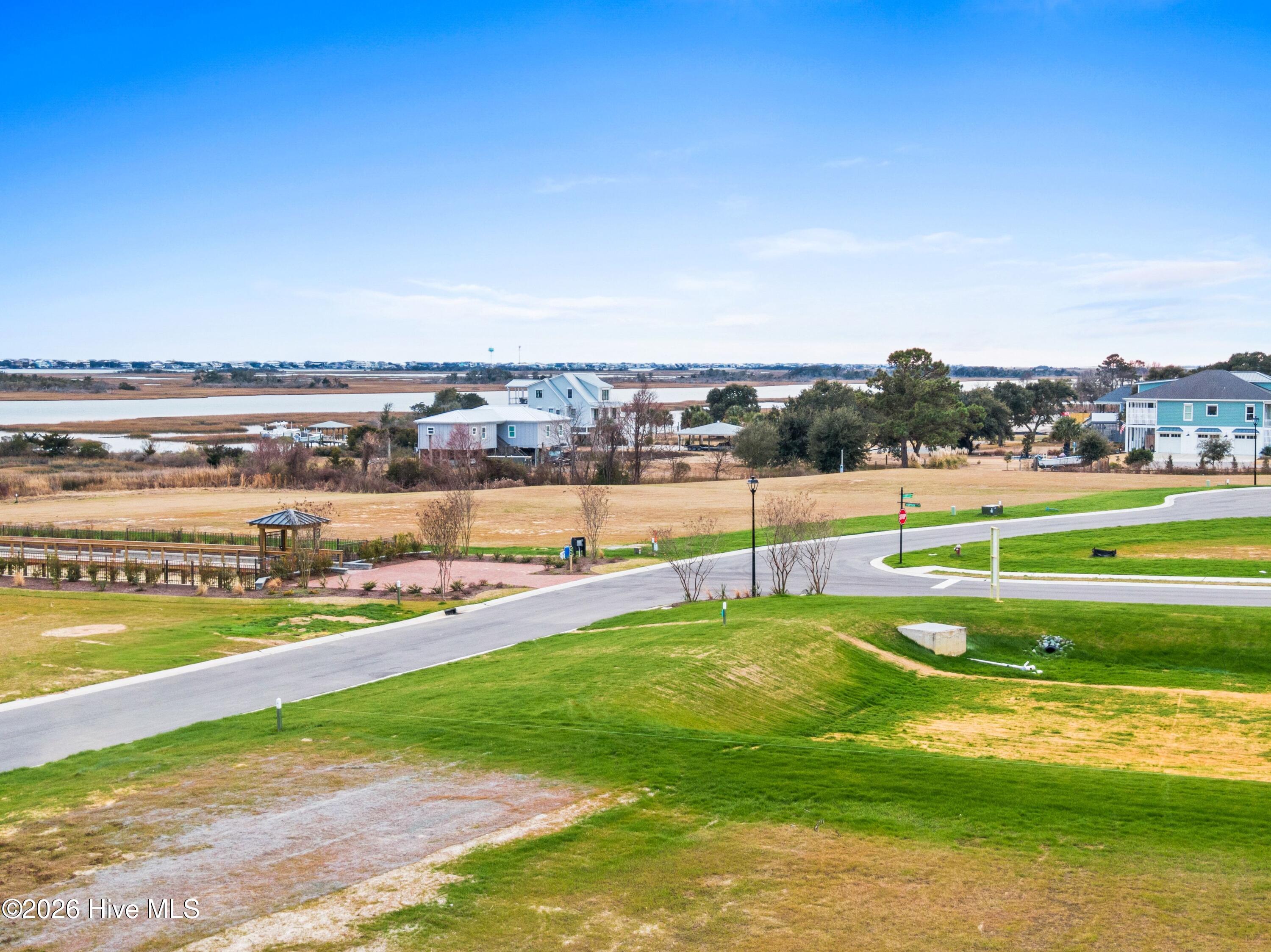 100553588 | Photo 23