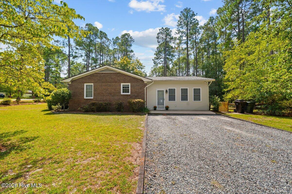 Photo 5 of Single family home for sale at 1003 Robinwood Rd, Aberdeen, NC 28315 | MLS# 100601603 | Listing updated on 2026-09-04