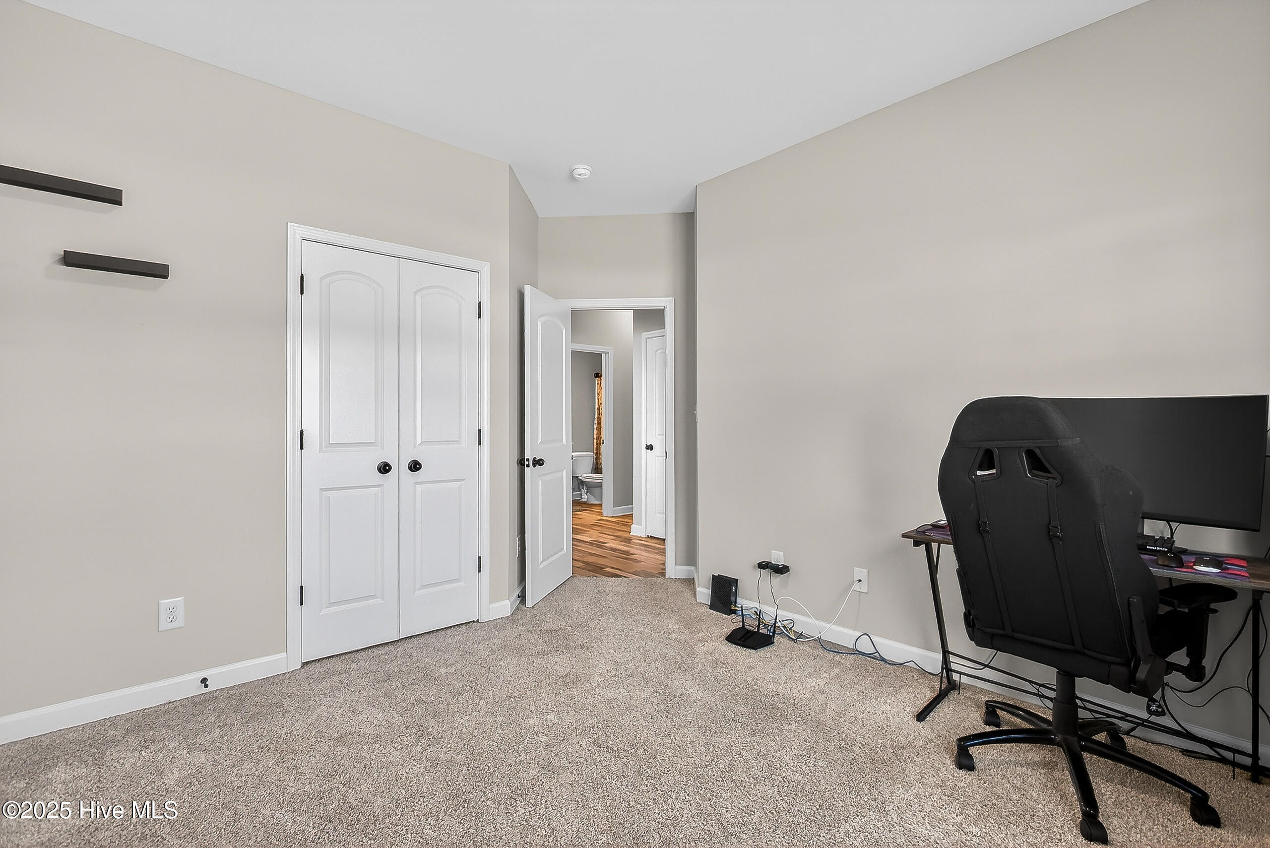 100543581 | Photo 27