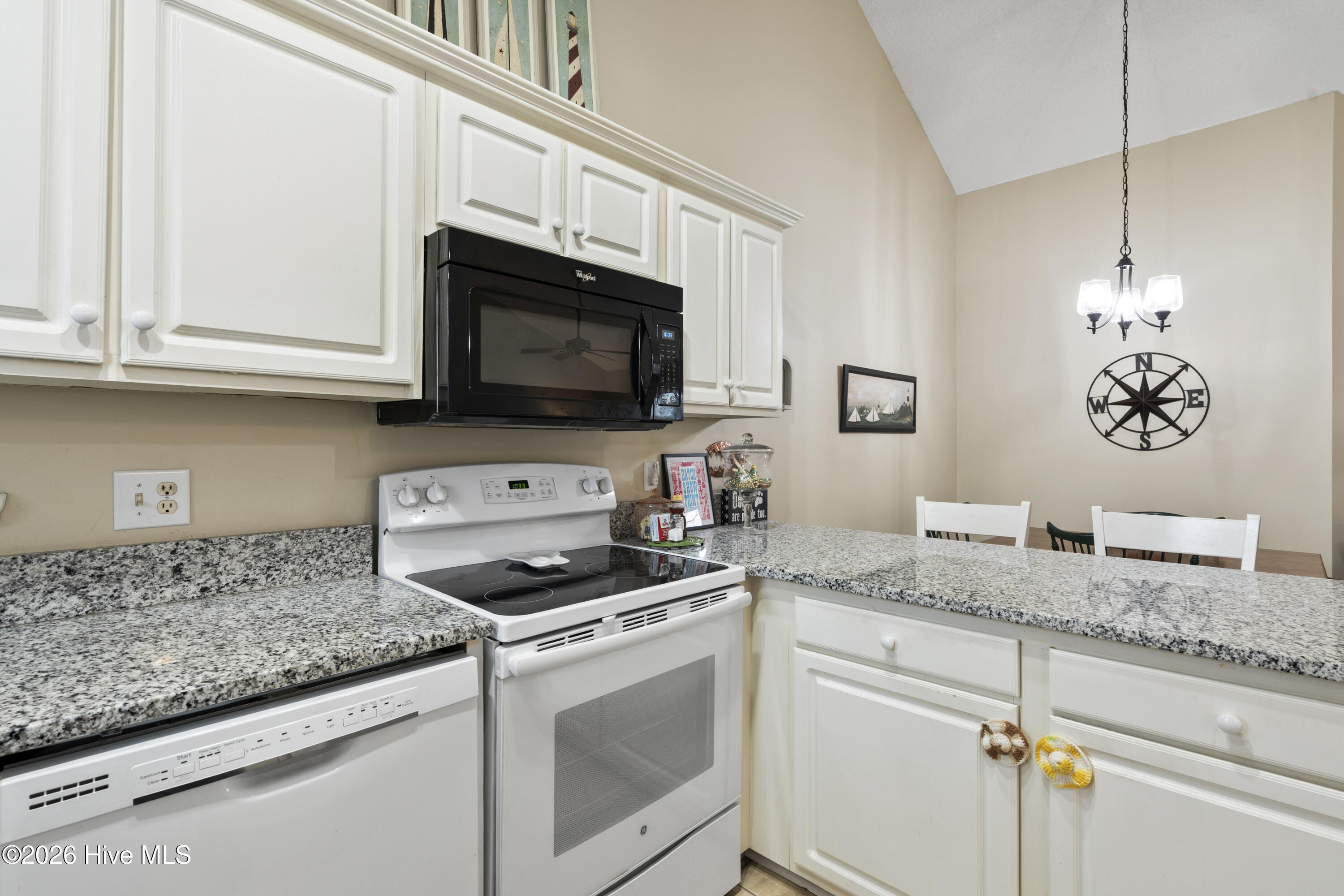 100555625 | Photo 14