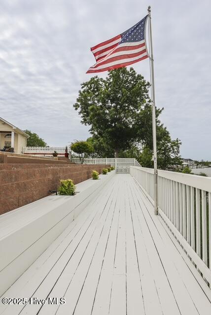 100515842 | Photo 18