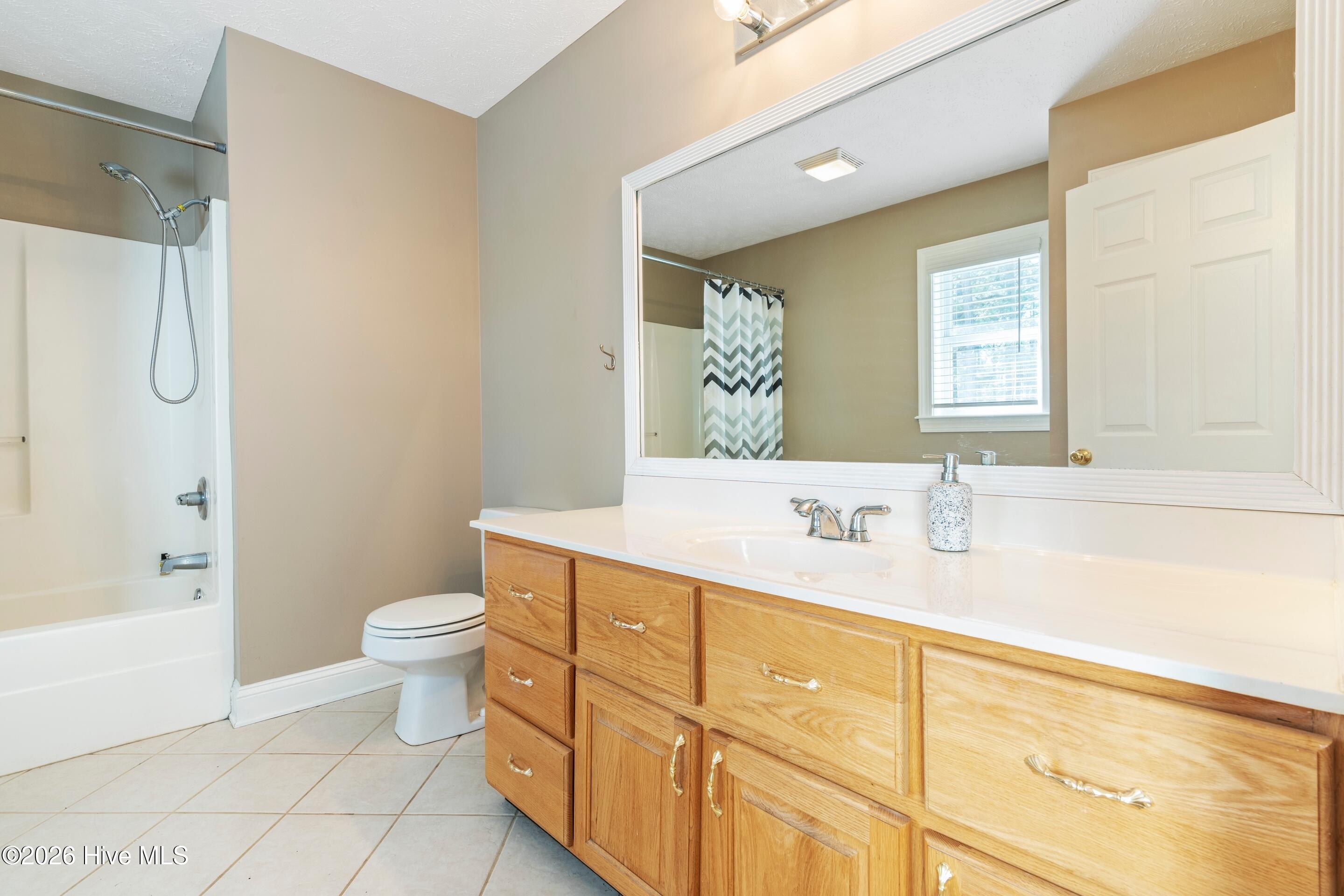 100550661 | Photo 50