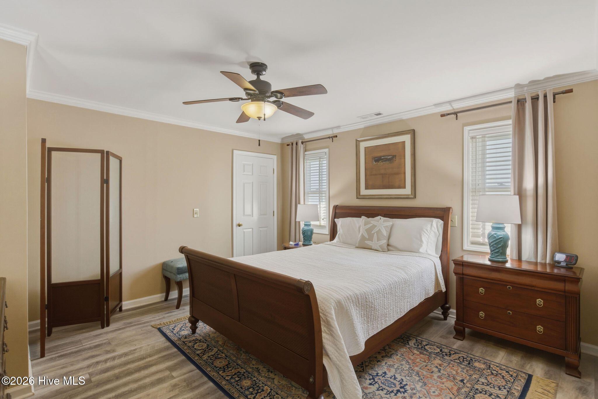 100539934 | Photo 37