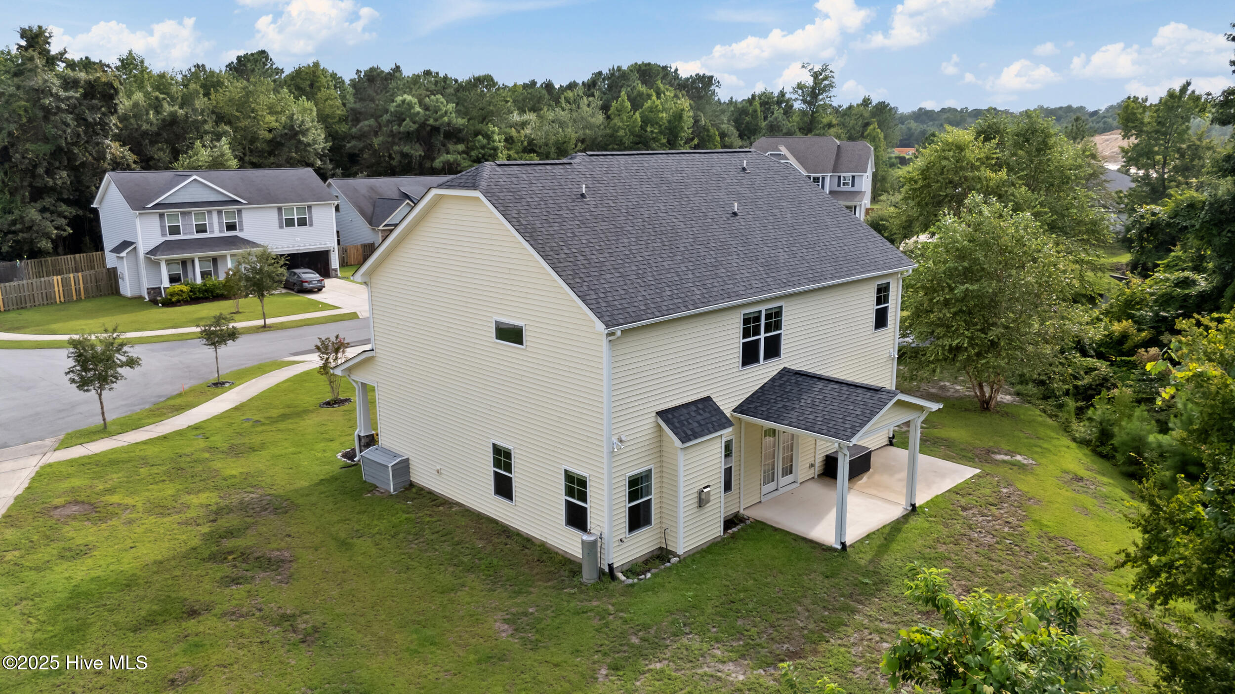 100521845 | Photo 42