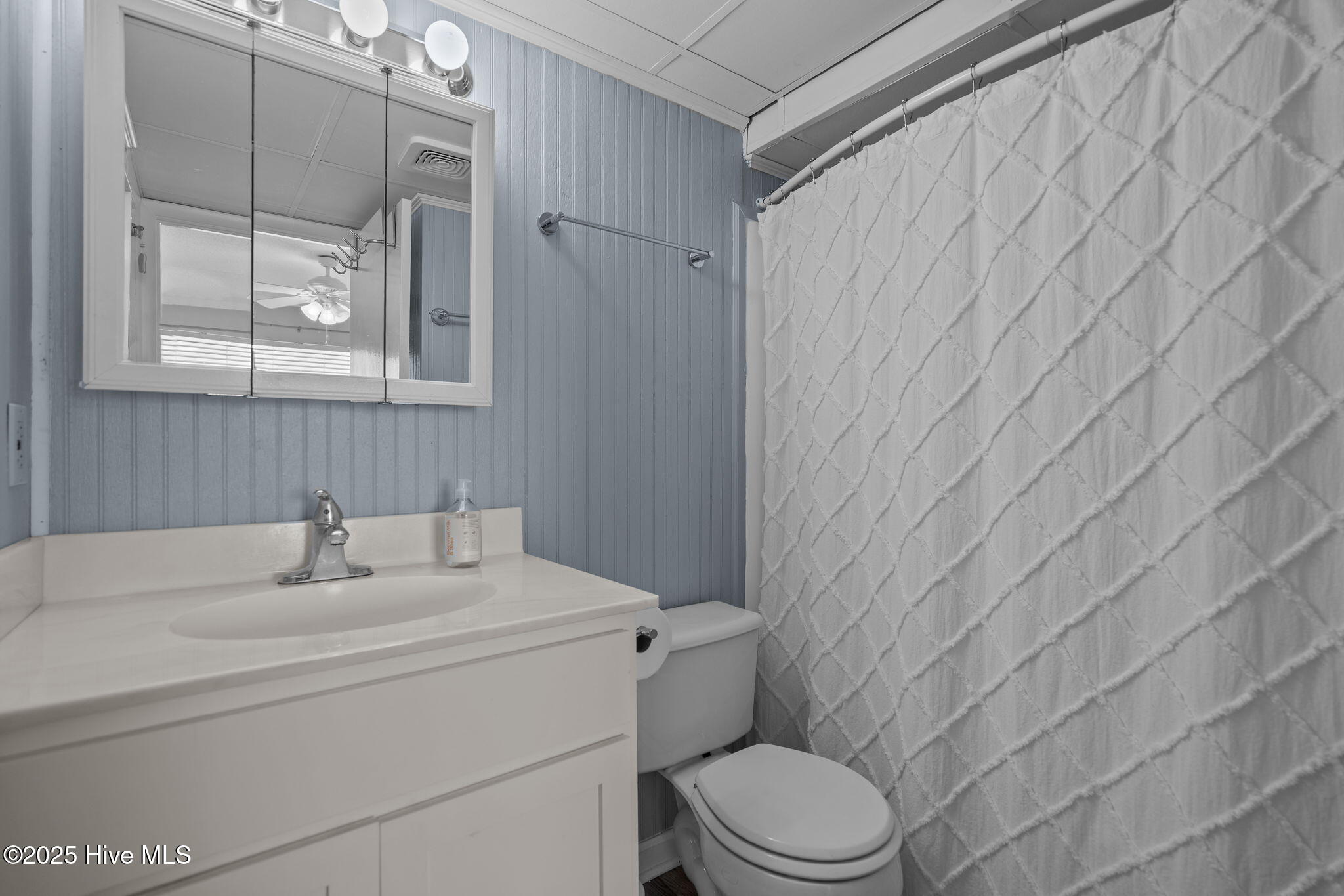 100535263 | Photo 27