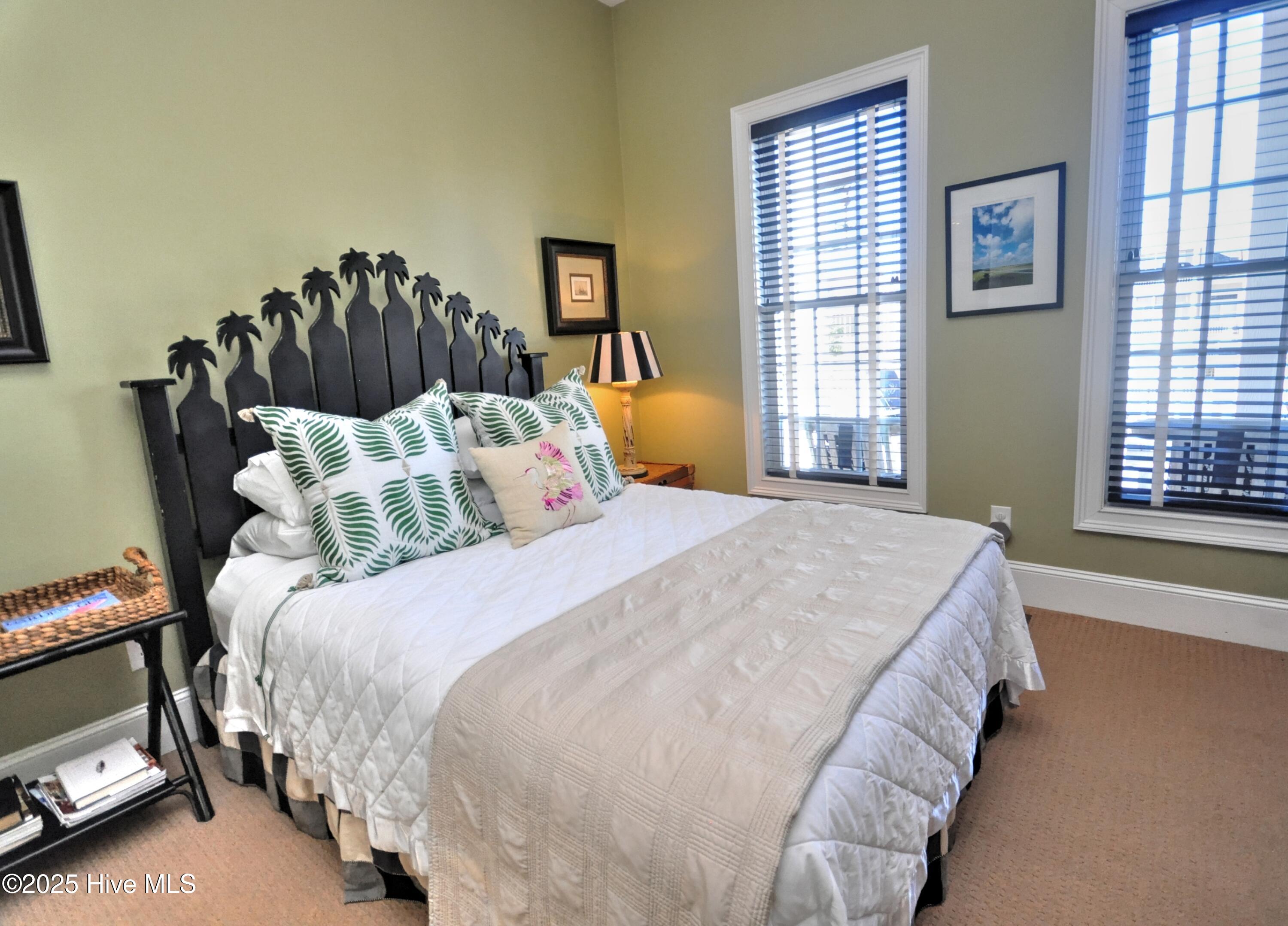 100537753 | Photo 23