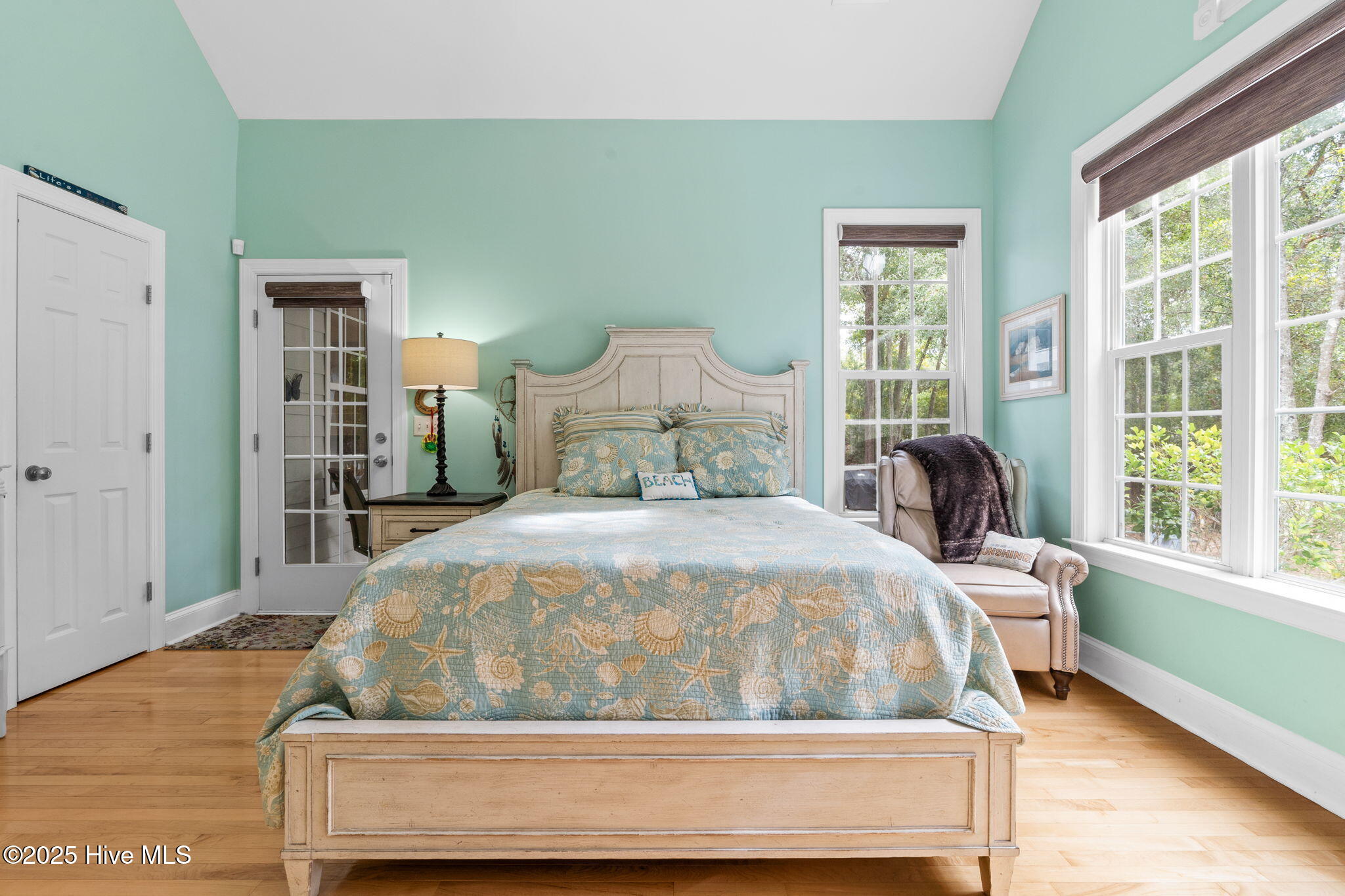 100535013 | Photo 20