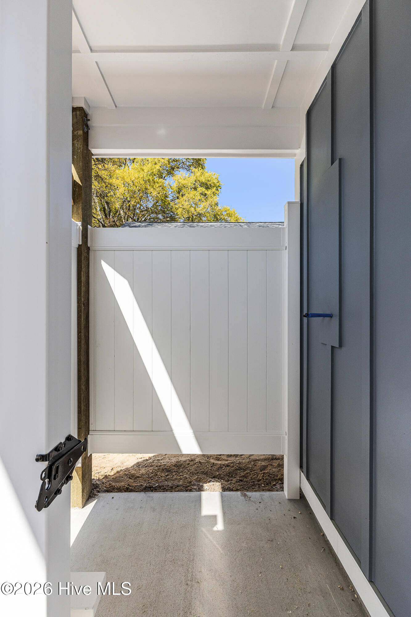 100564394 | Photo 26