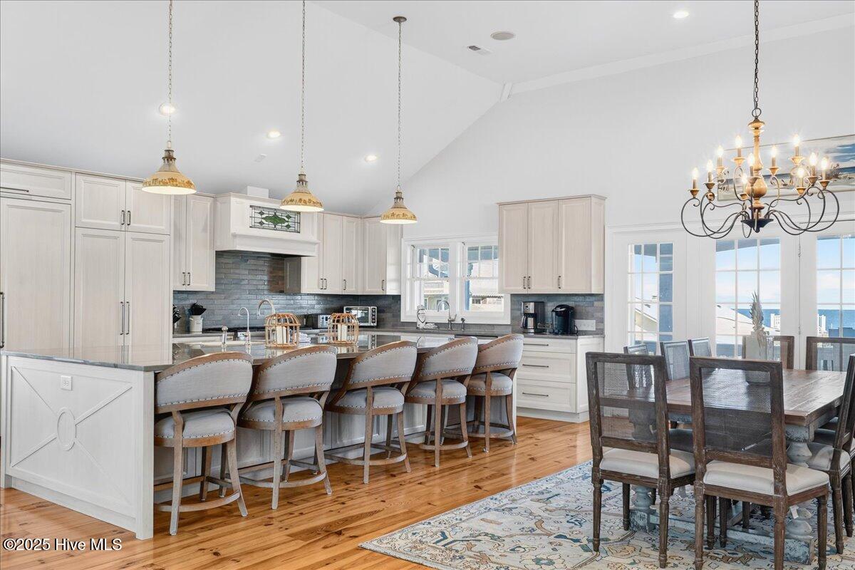 100540926 | Photo 17