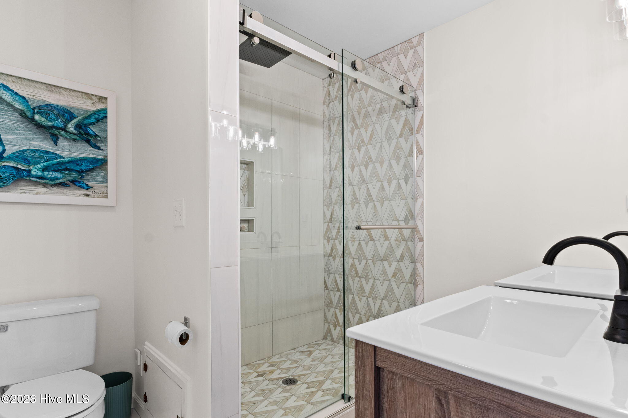 100558886 | Photo 31