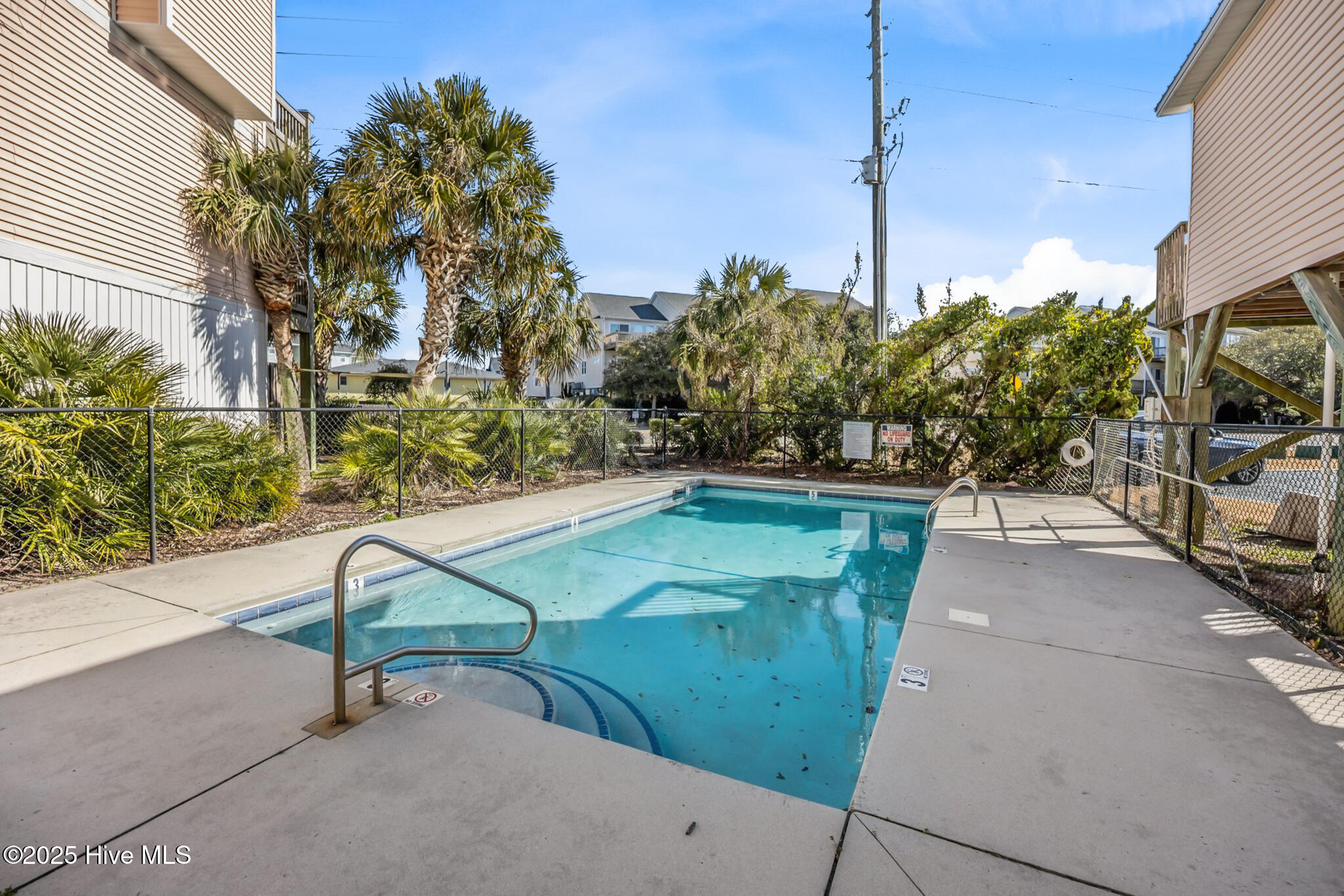 100515598 | Photo 41