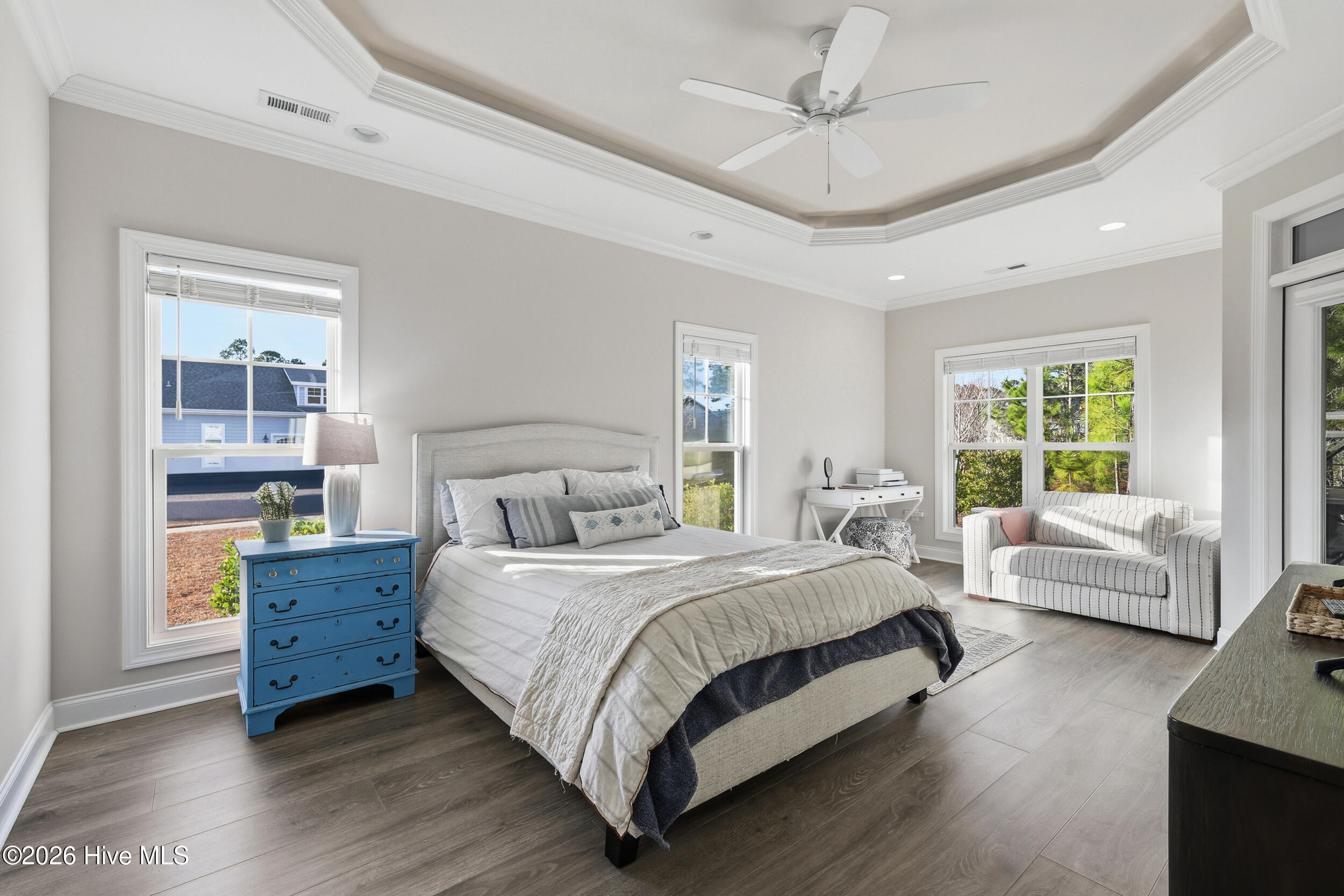 100551027 | Photo 27