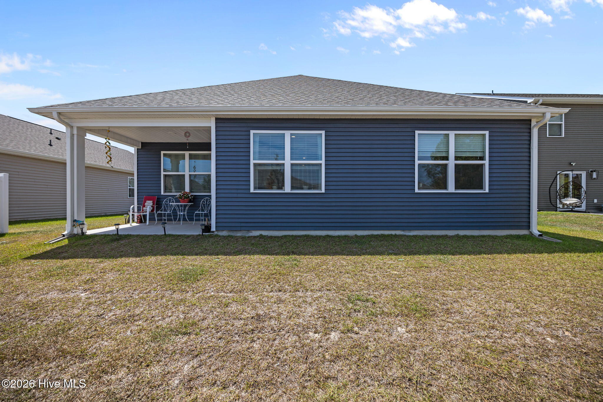 100567889 | Photo 38