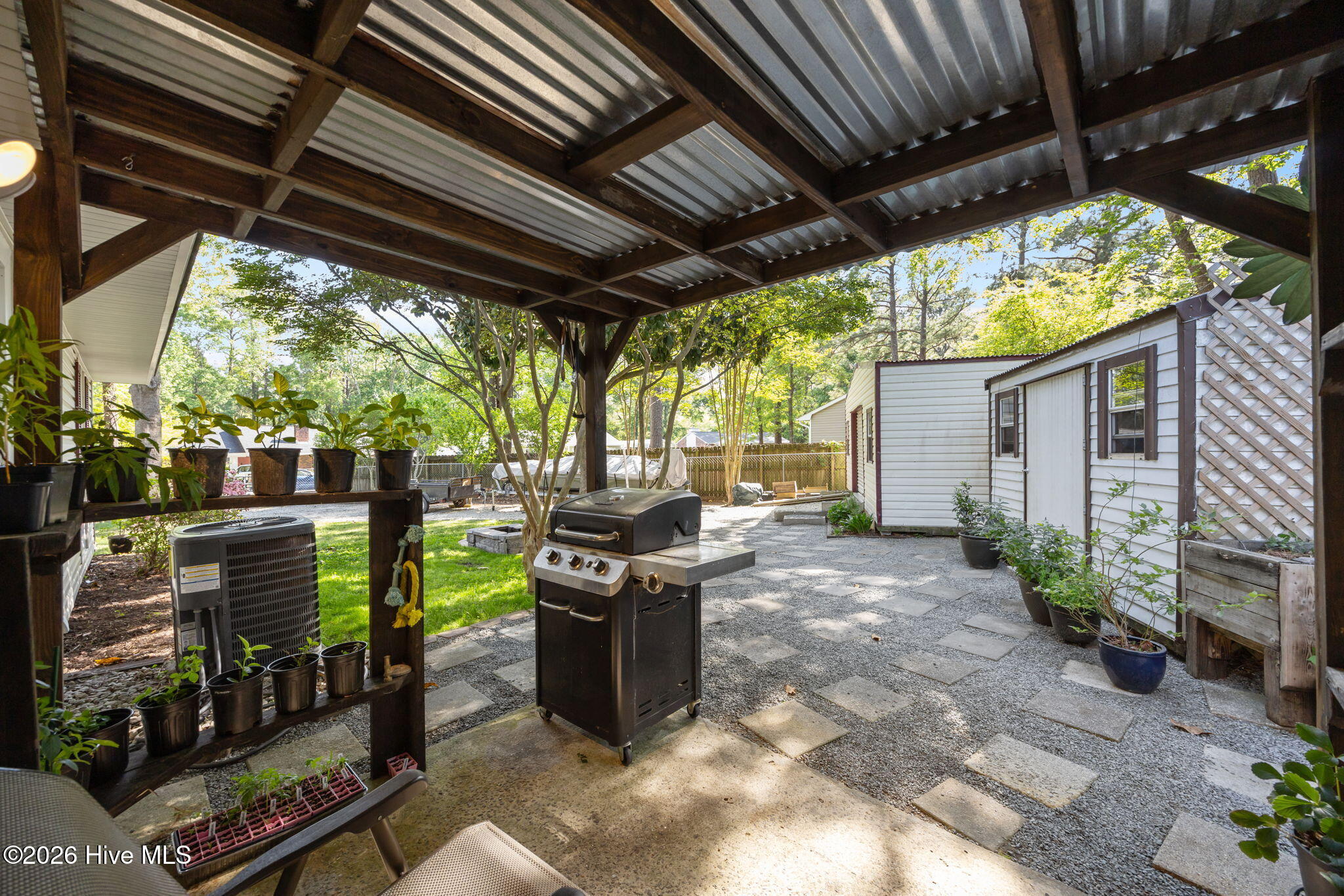 100567245 | Photo 44