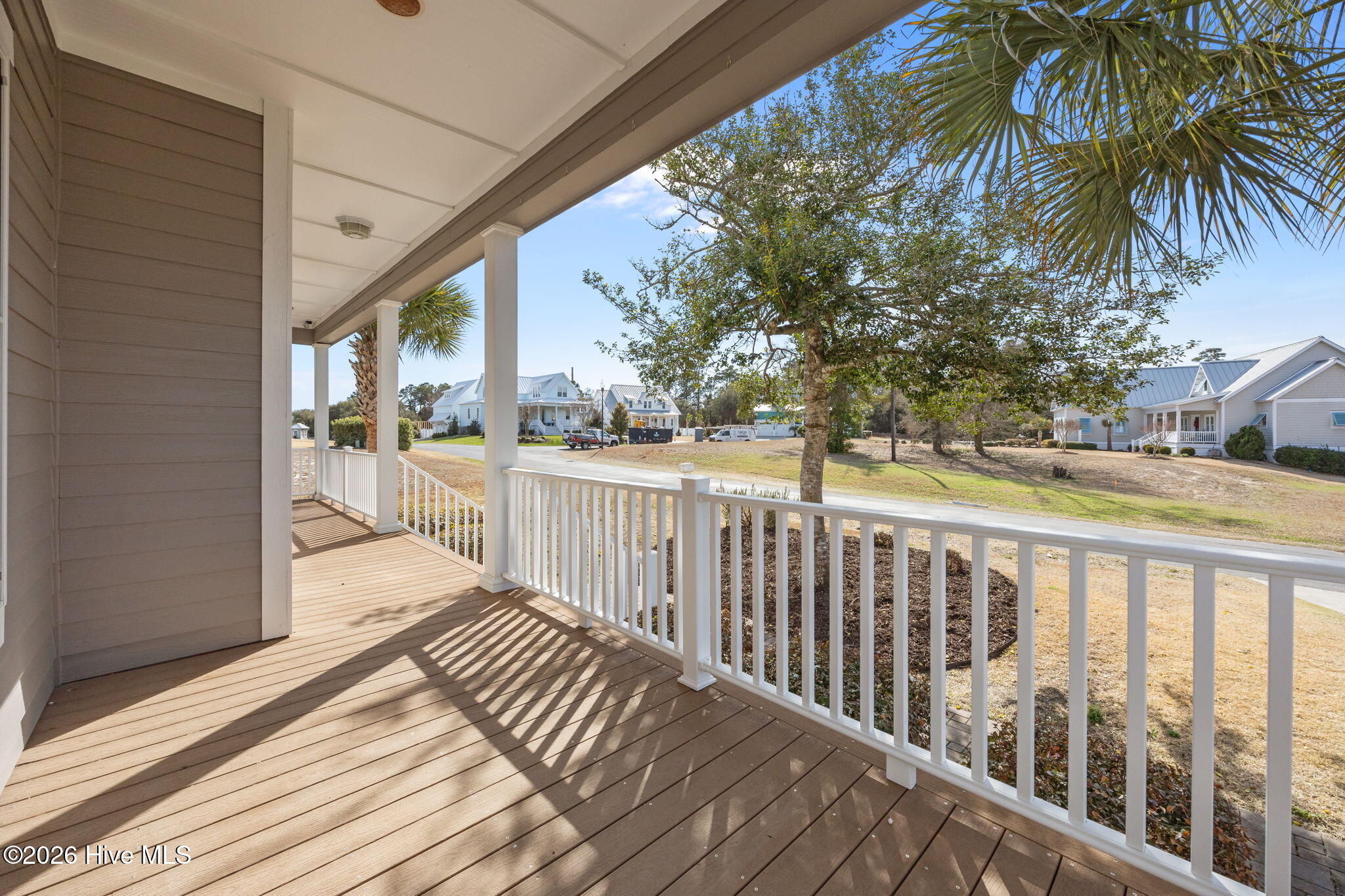 100558576 | Photo 57