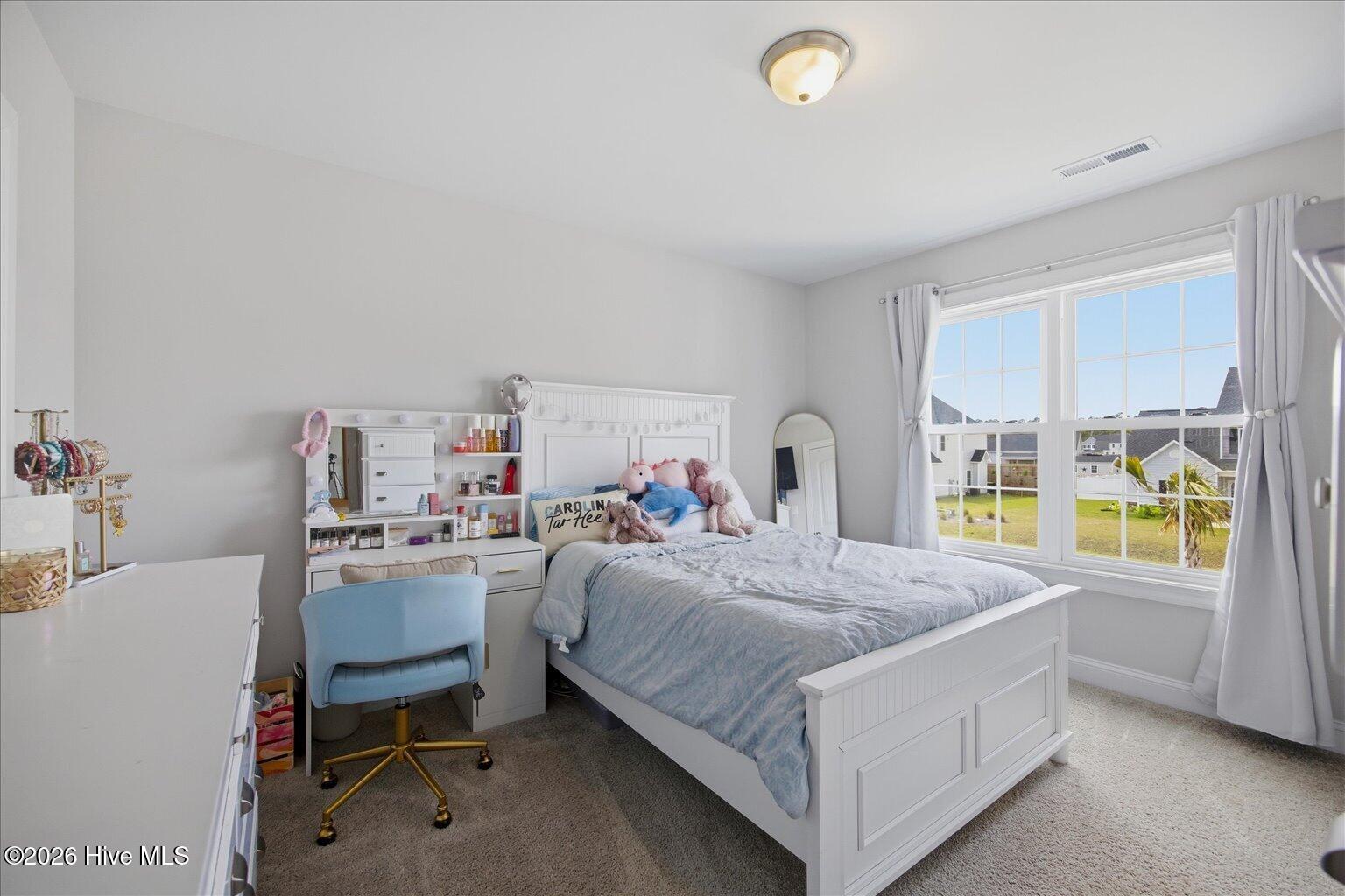 100564779 | Photo 45