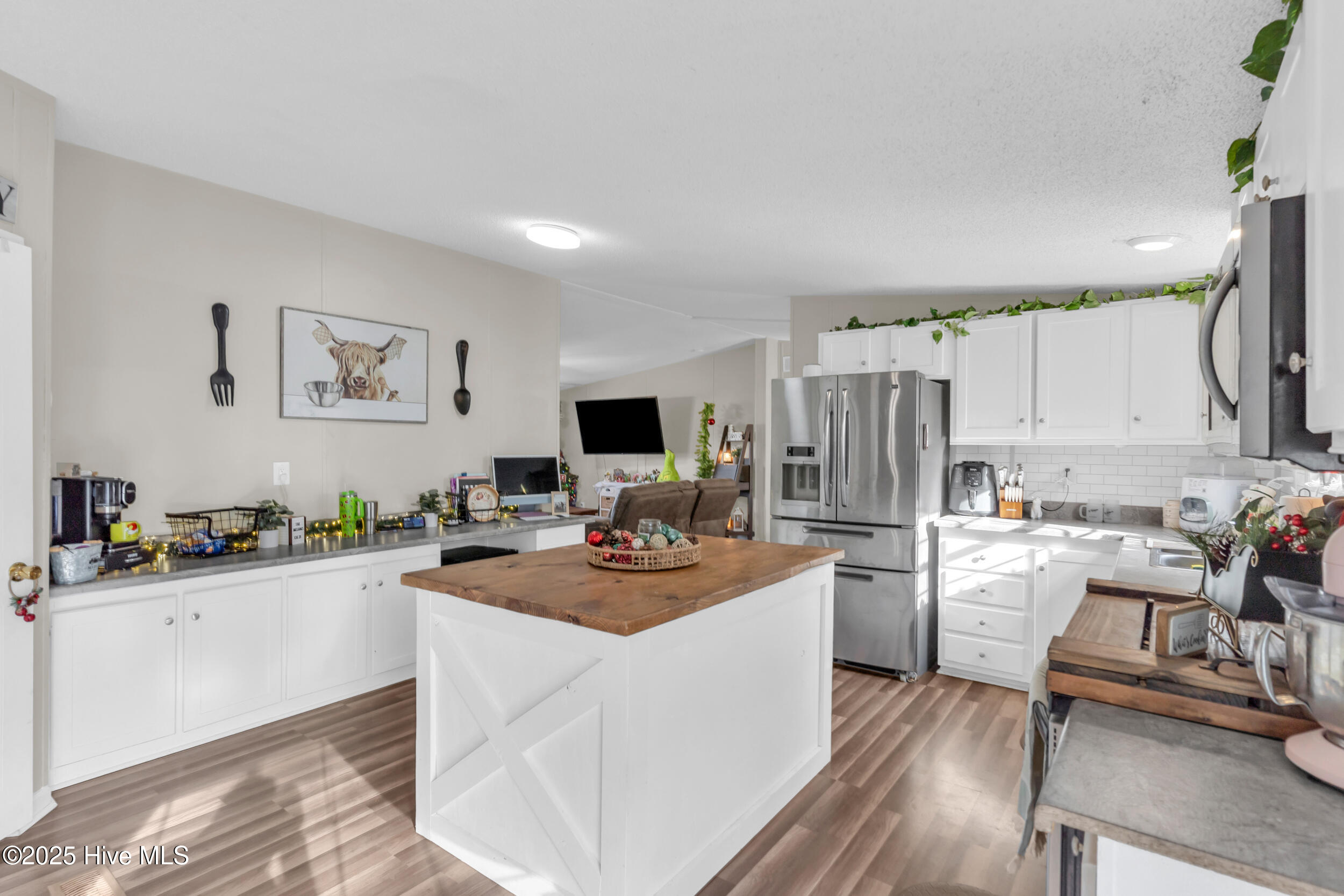 100543887 | Photo 10