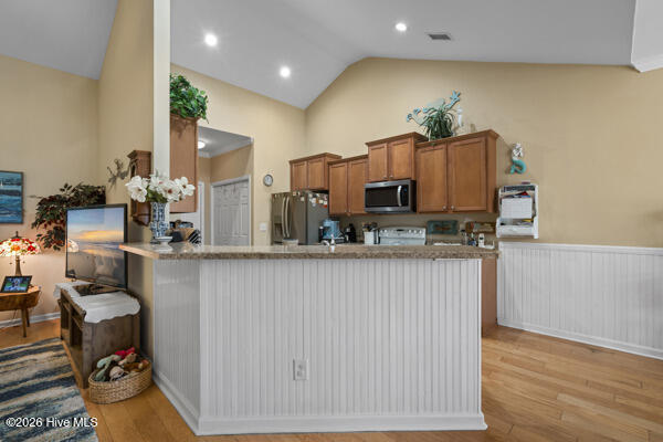 100553746 | Photo 11