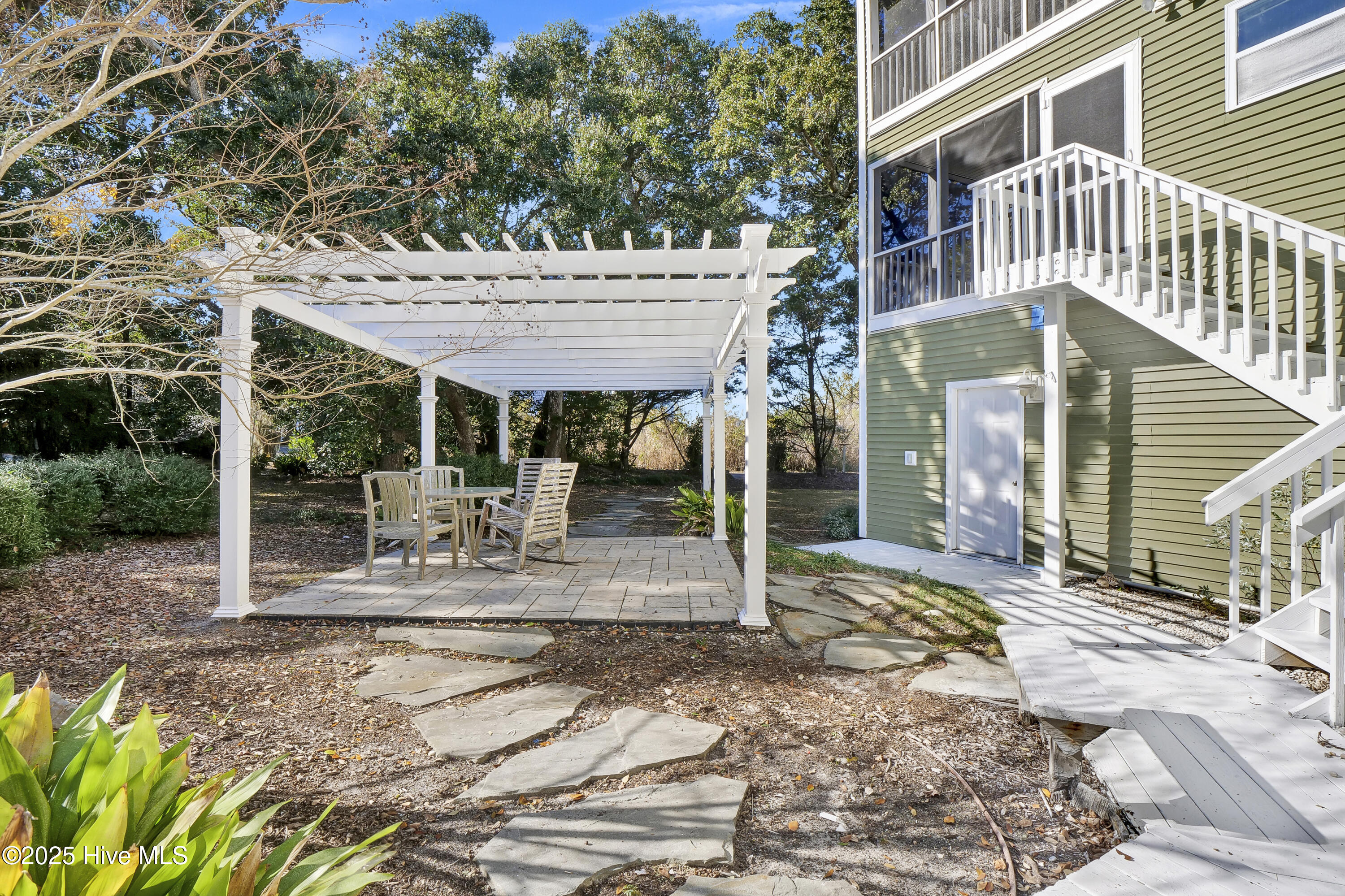 111 Cutlass Drive, Surf City, NC, 28445