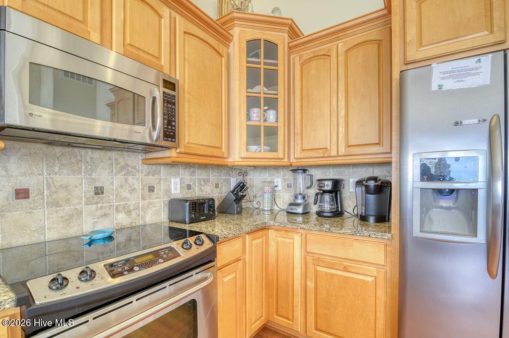 100552137 | Photo 16