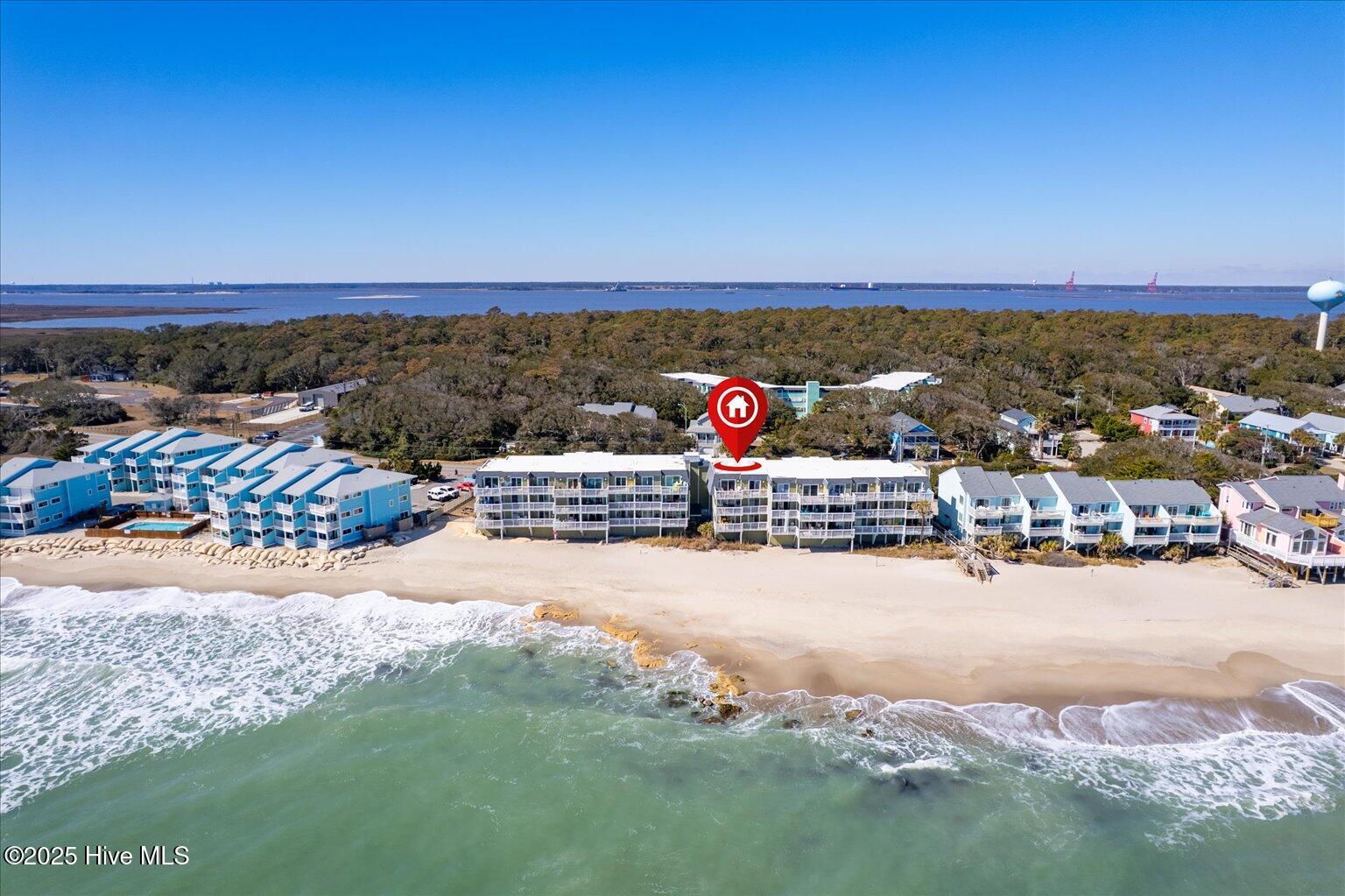 100490707 | Photo 43