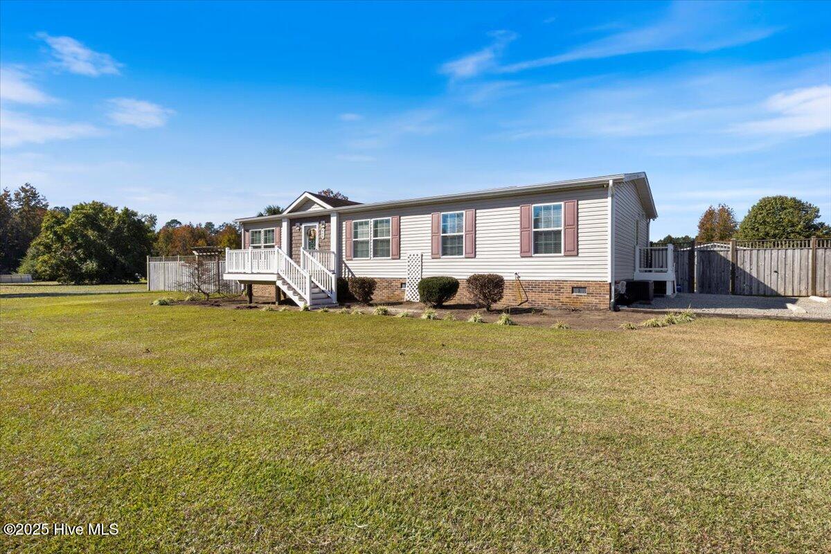 100539175 | Photo 64