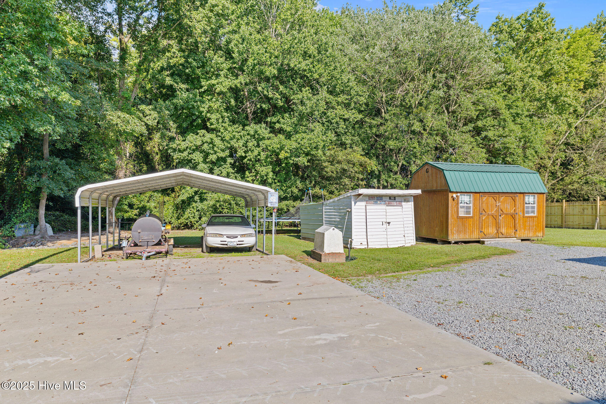 Homes for sale in Newton Grove, NC | 88 Holiday Ln, Newton Grove, NC 28366 | MLS# 100527560