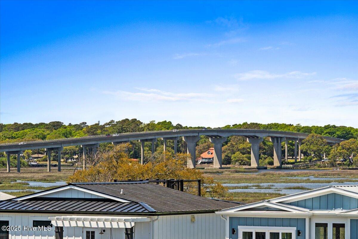 100510668 | Photo 49