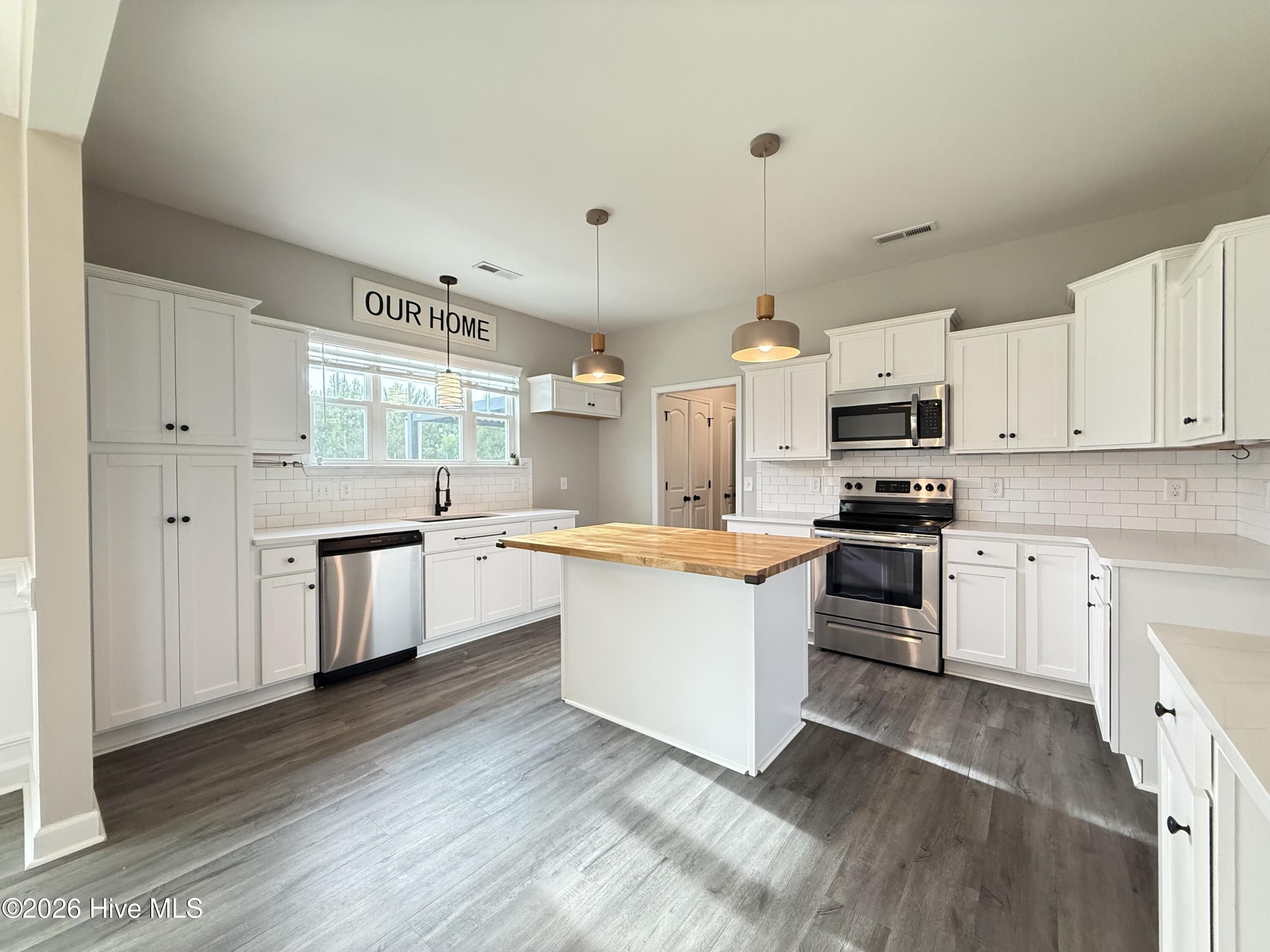303 Breezeway Drive,Sneads Ferry