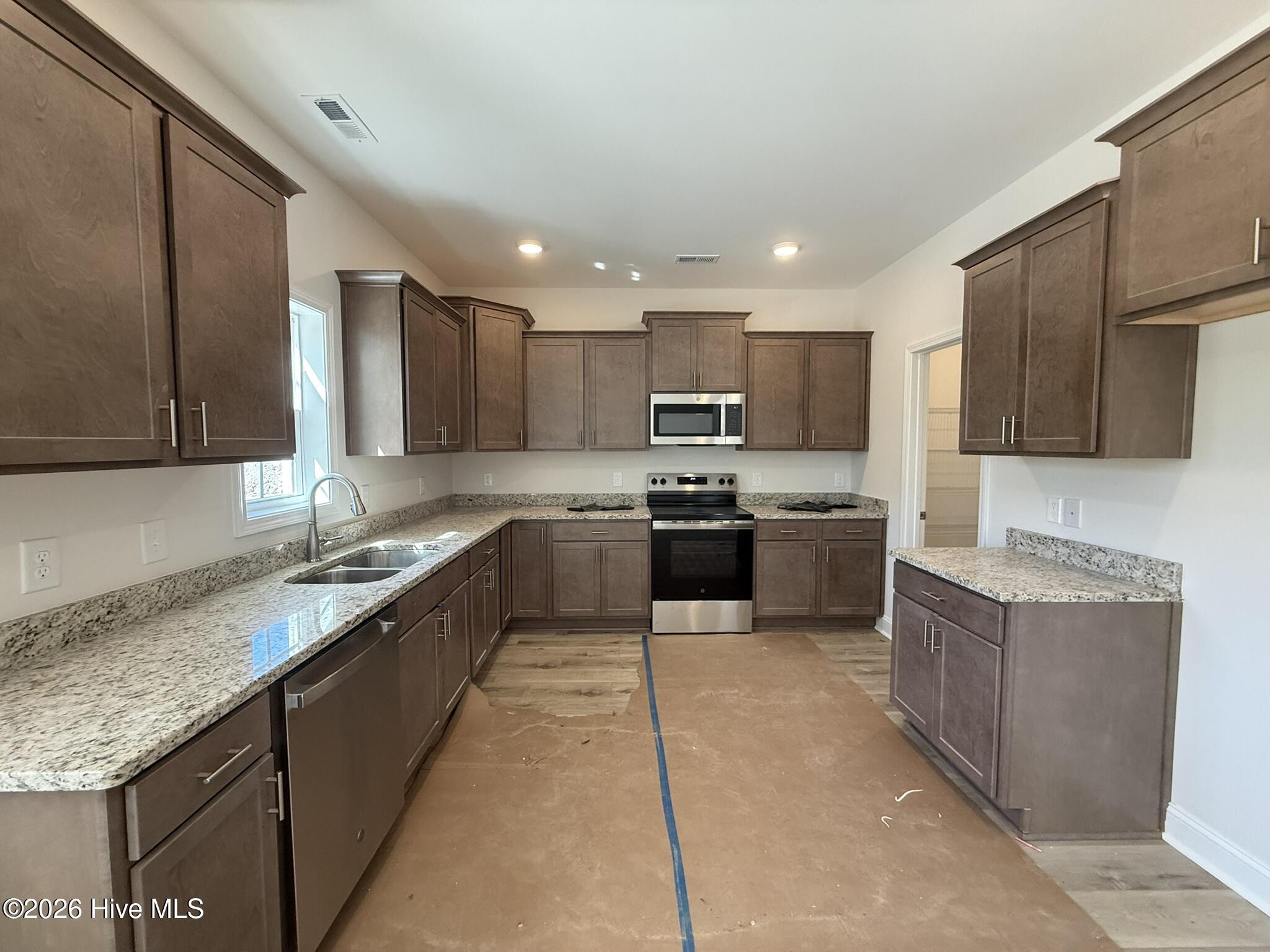 713 Homestead Acres Lane, Maysville, NC 28555 – photo 6