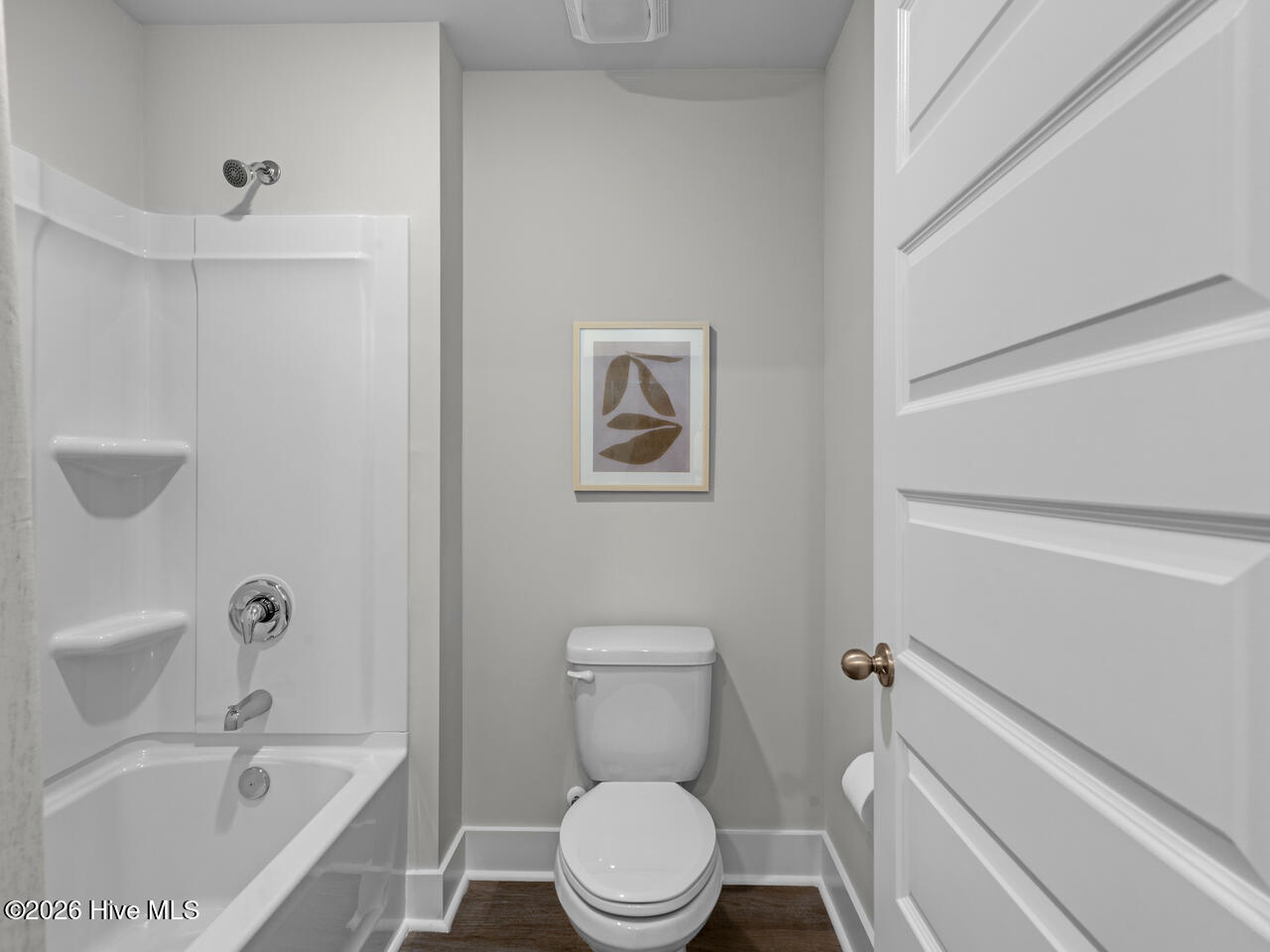 100563947 | Photo 36