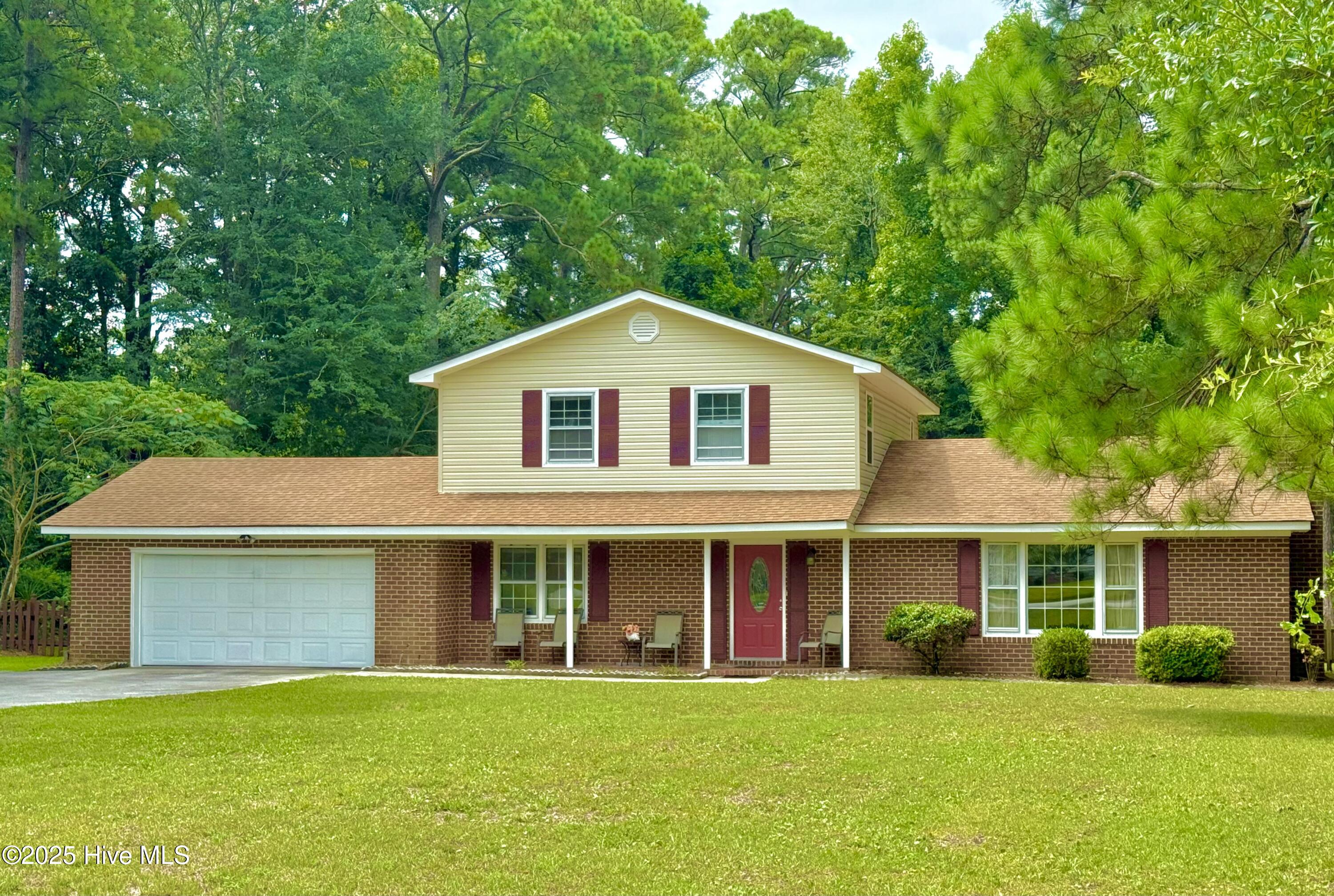 Homes for sale in Morehead City, NC | 3705 Oxford Ct, Morehead City, NC 28557 | MLS# 100522467